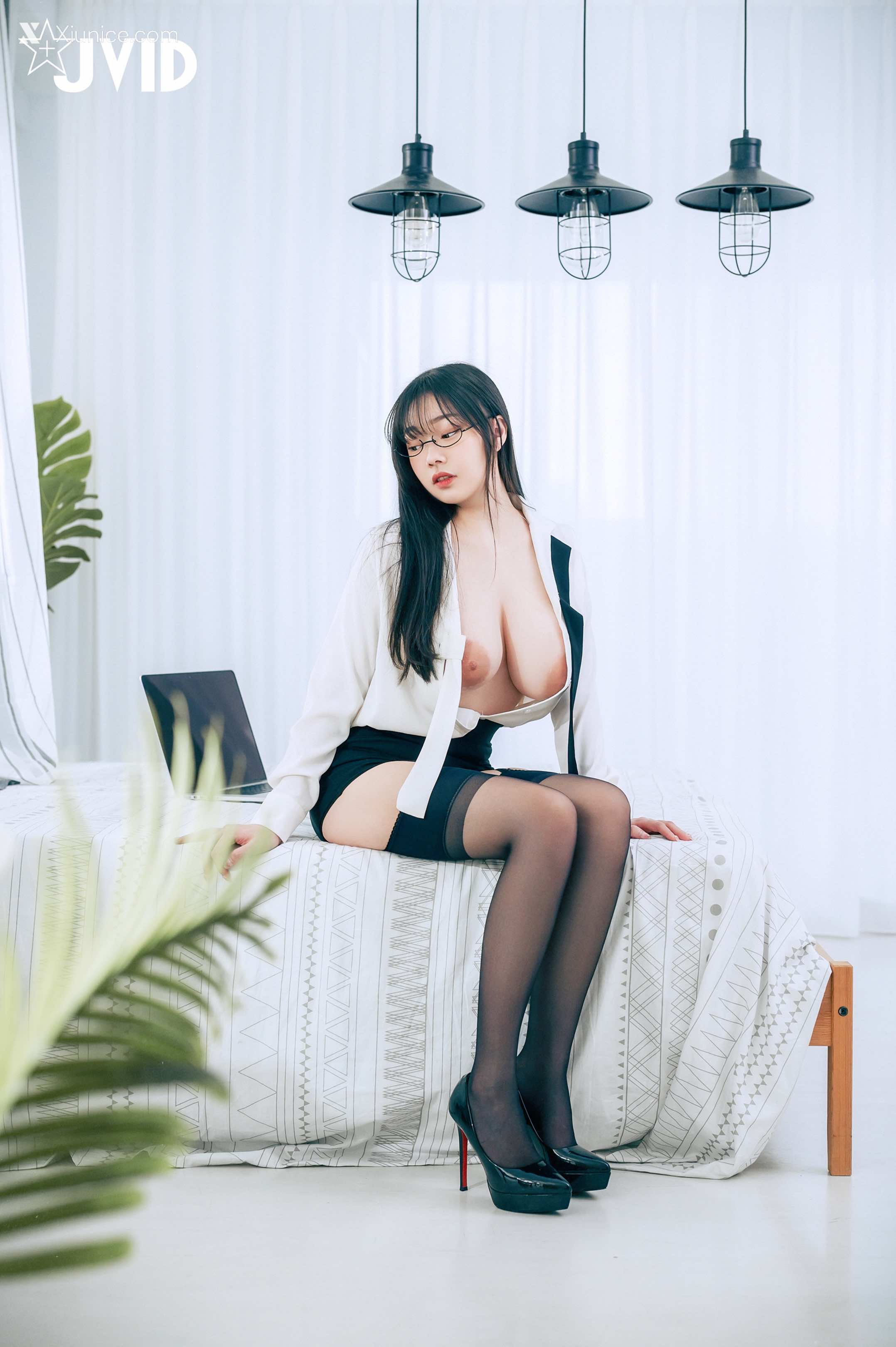 JVID – 苡昕 Slivia – 超巨乳女秘書 第58张