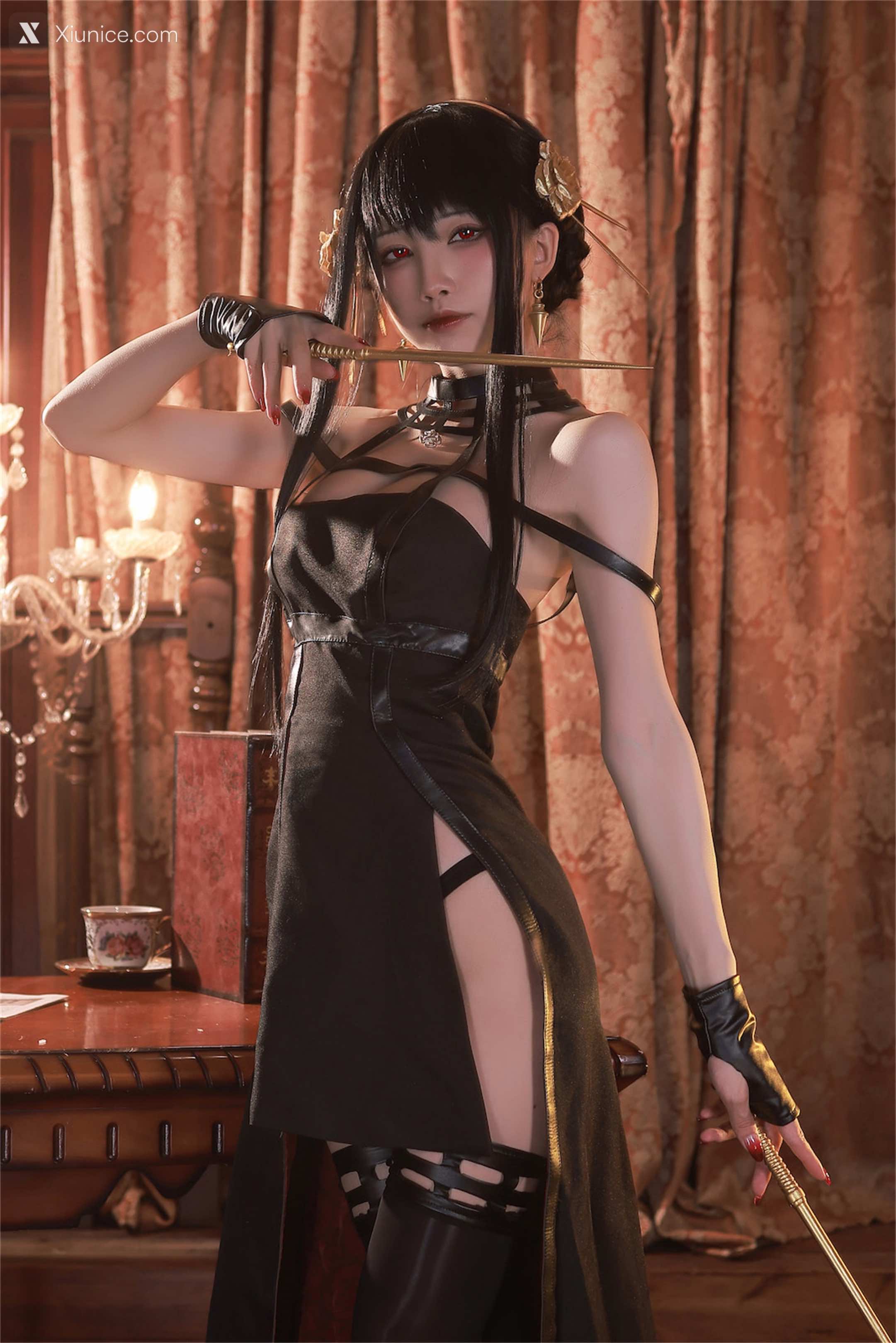 Coser@水淼Aqua – Vol.124 约尔黑礼服 第1张