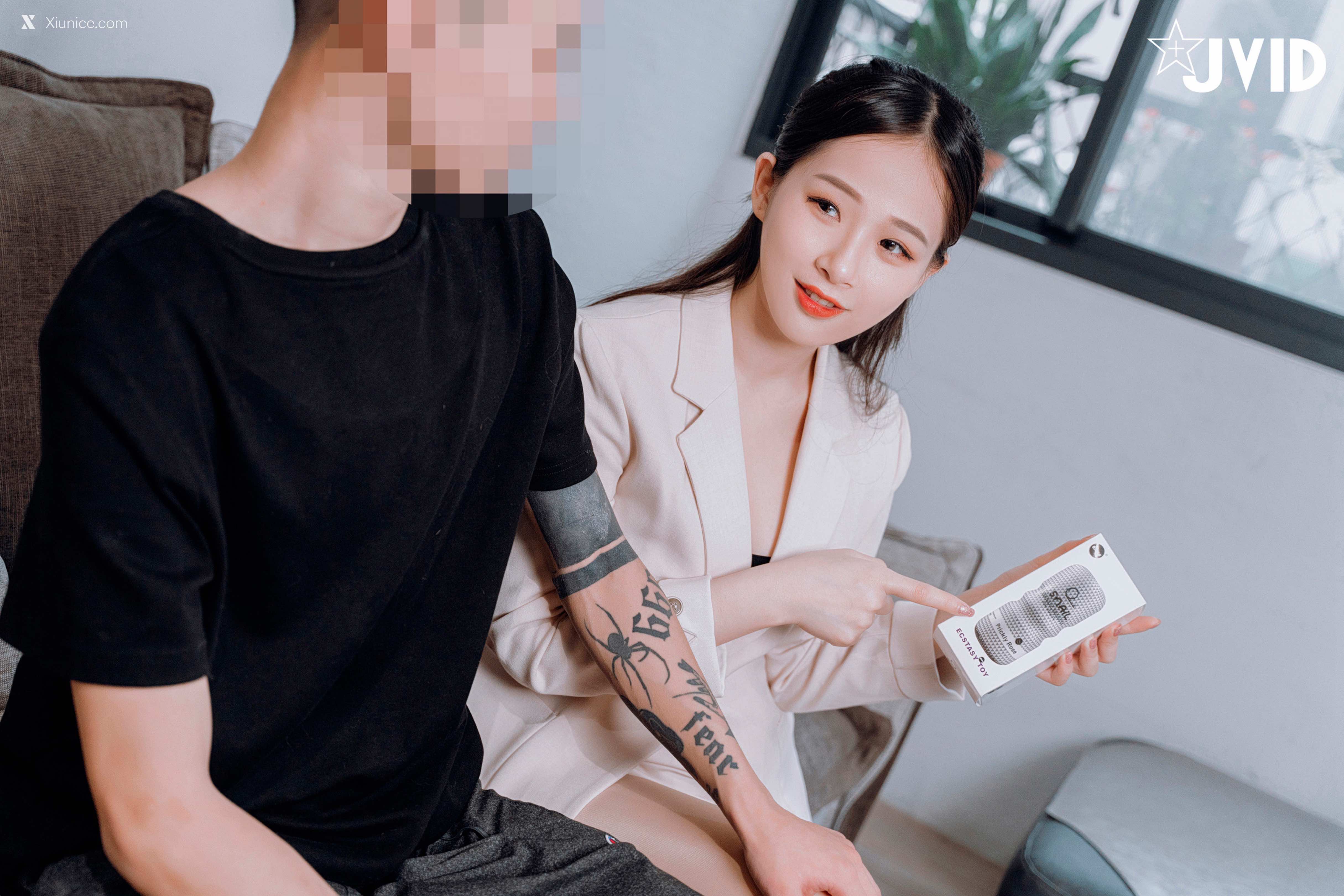 JVID – 婕咪 Juice – 飛機杯到府推銷員 第33张