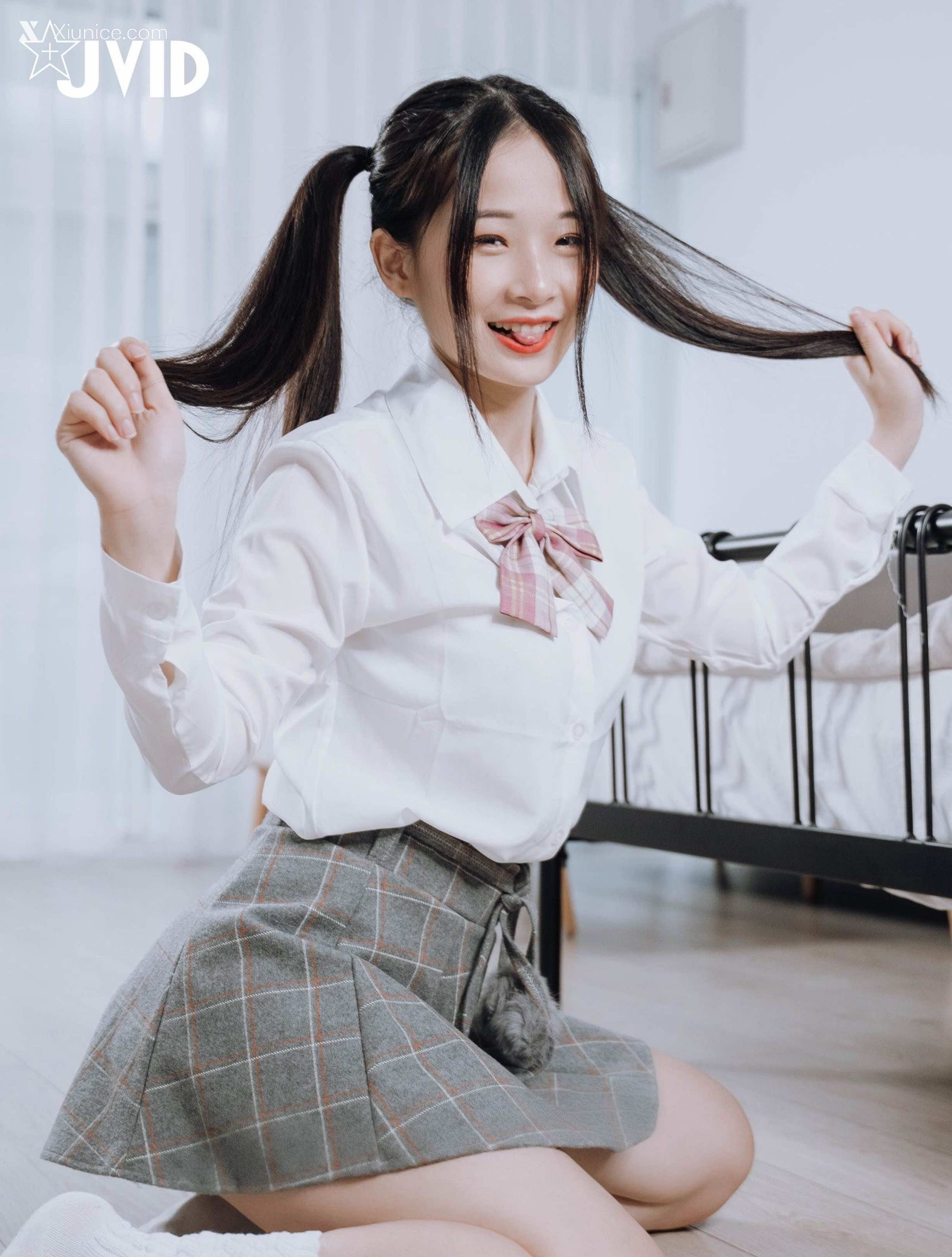 JVID – 婕咪 Juice – 雙馬尾制服女孩 第1张