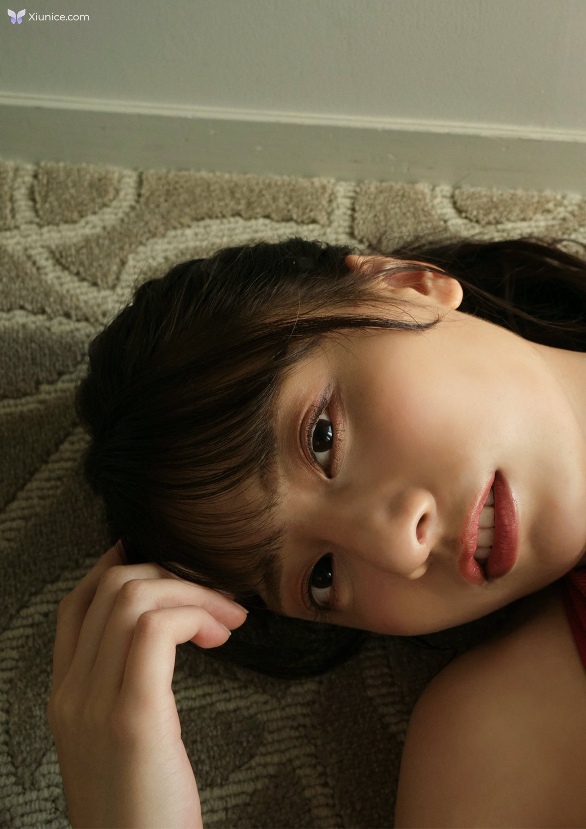 Yuka Suzuki ユカススキ – BUBKAテシタル写真集 W-DAY on the floor 第56张