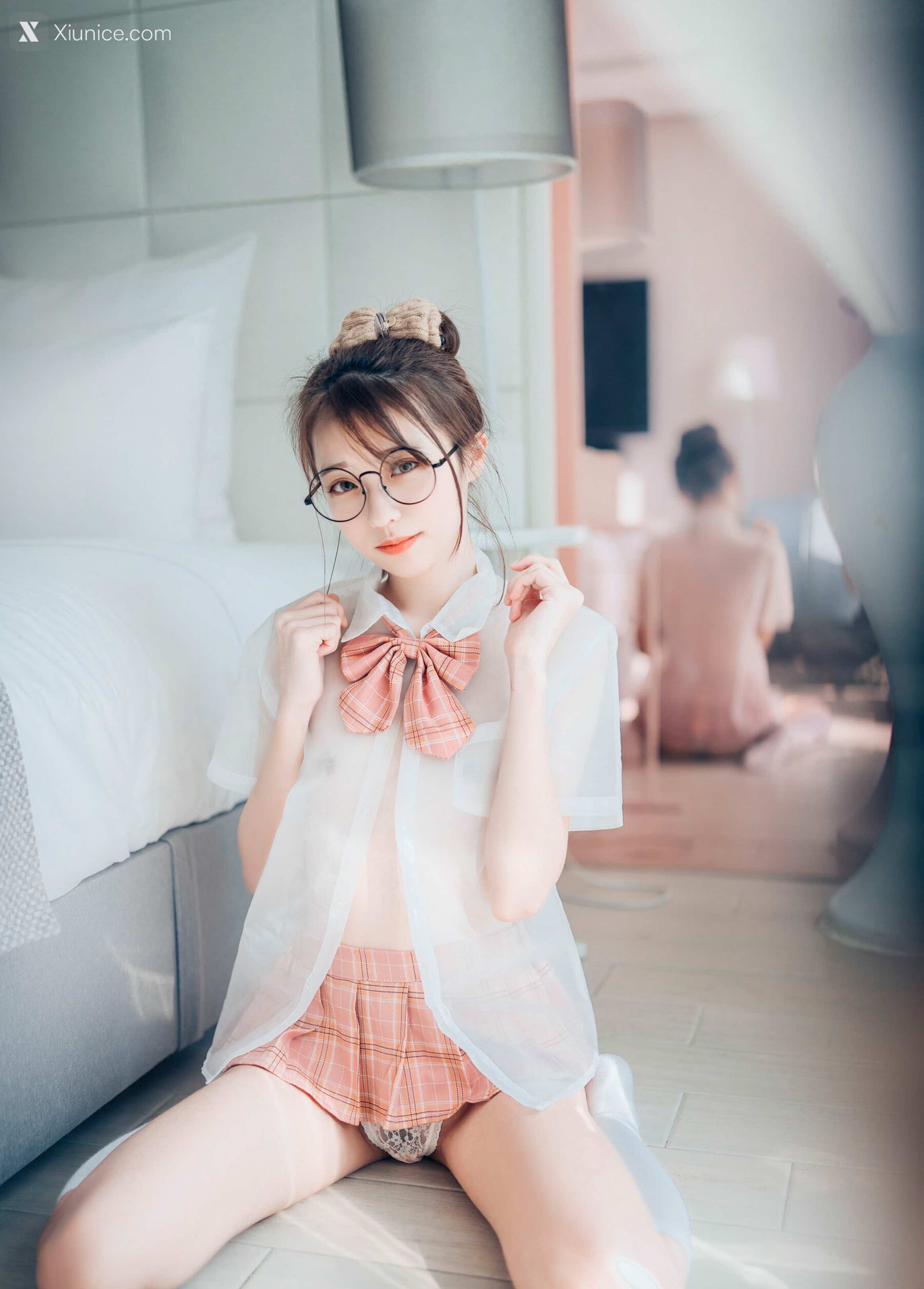 JVID – 妍妍 Angel – 女孩在trasmart制服與眼鏡 第24张