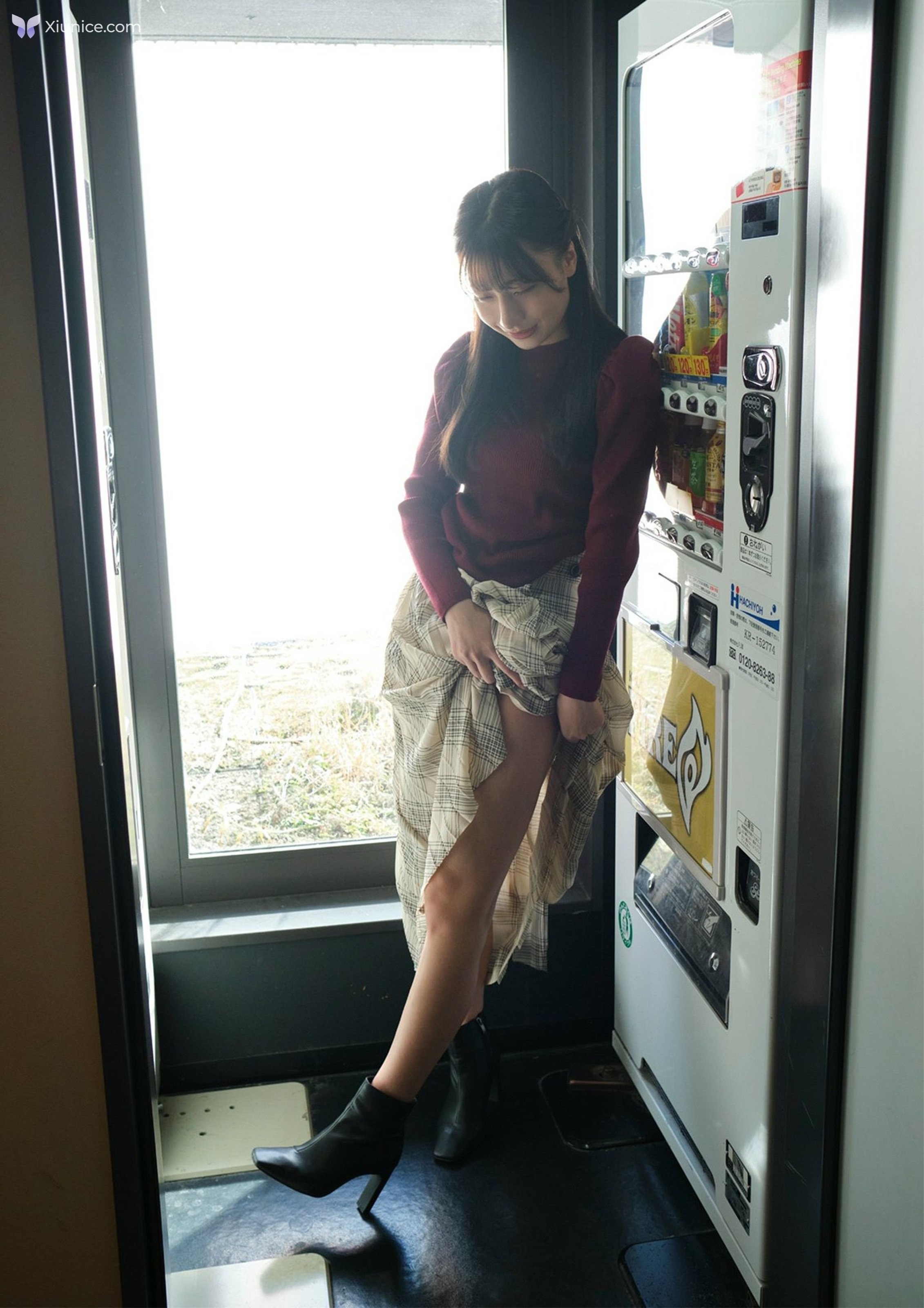 Yuka Suzuki ユカススキ – BUBKAテシタル写真集 W-DAY on the floor 第8张