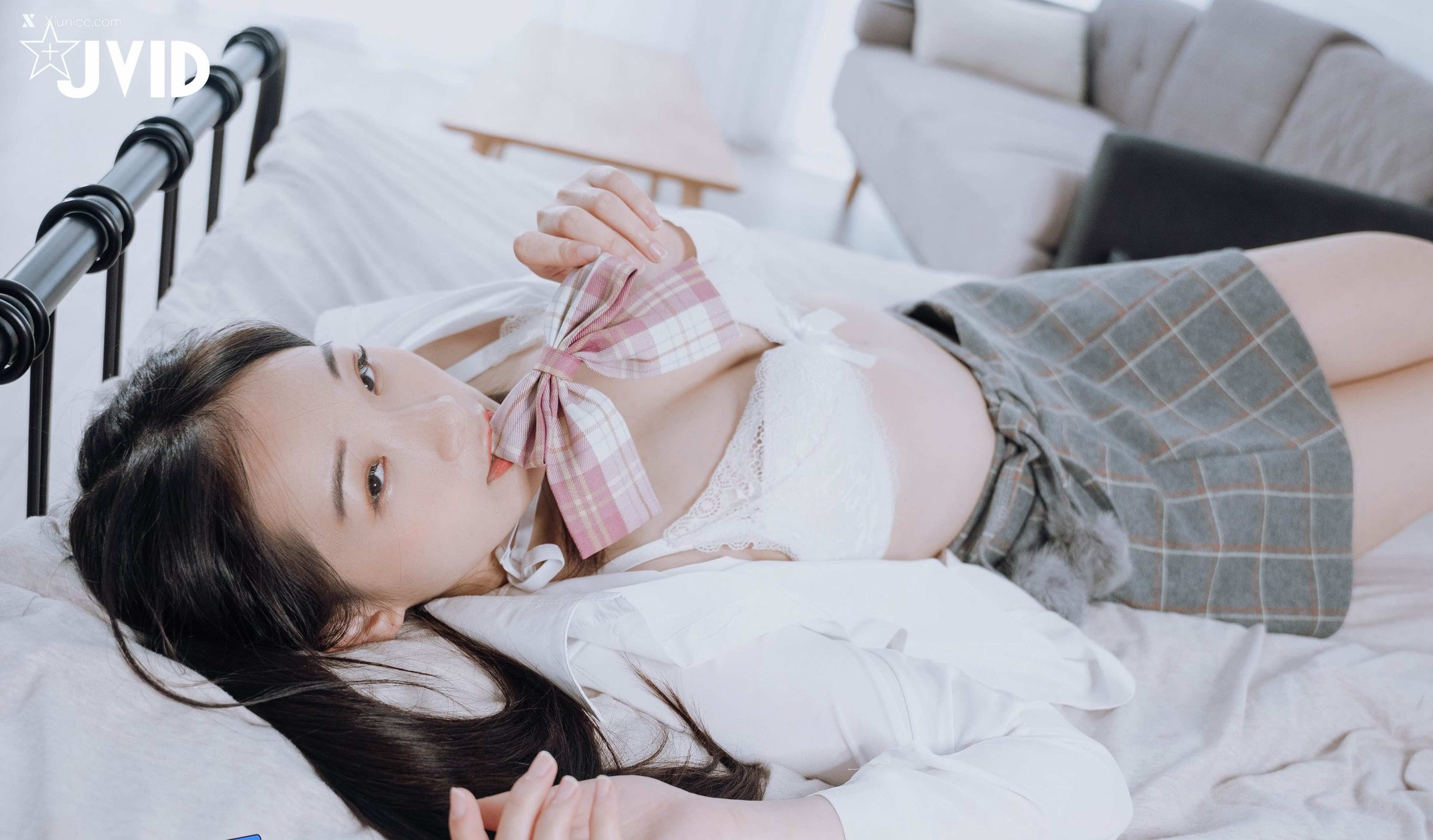 JVID – 婕咪 Juice – 雙馬尾制服女孩 第36张