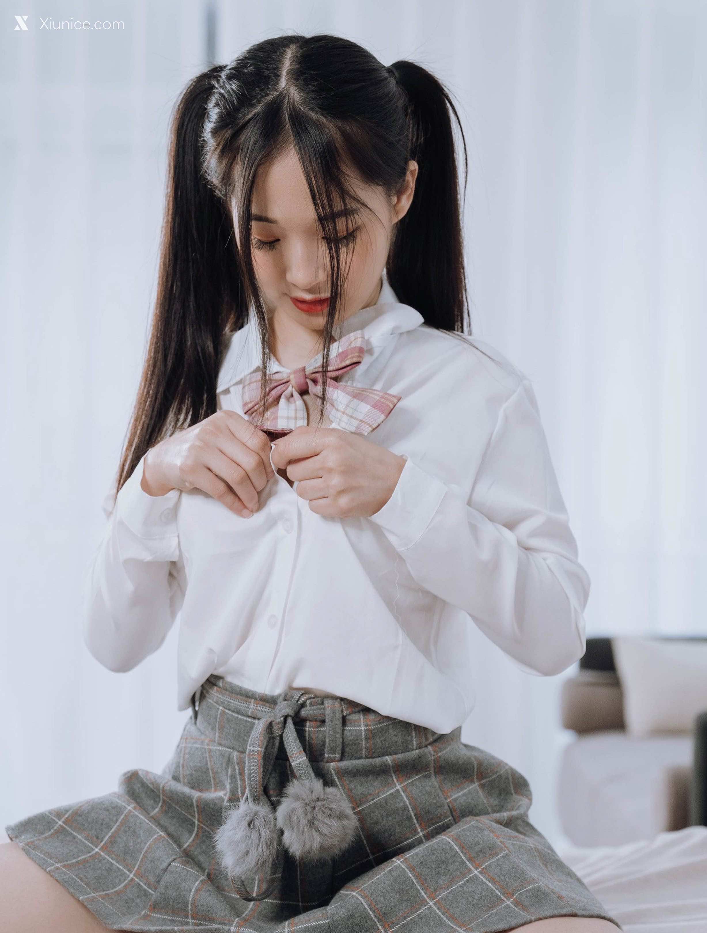 JVID – 婕咪 Juice – 雙馬尾制服女孩 第2张