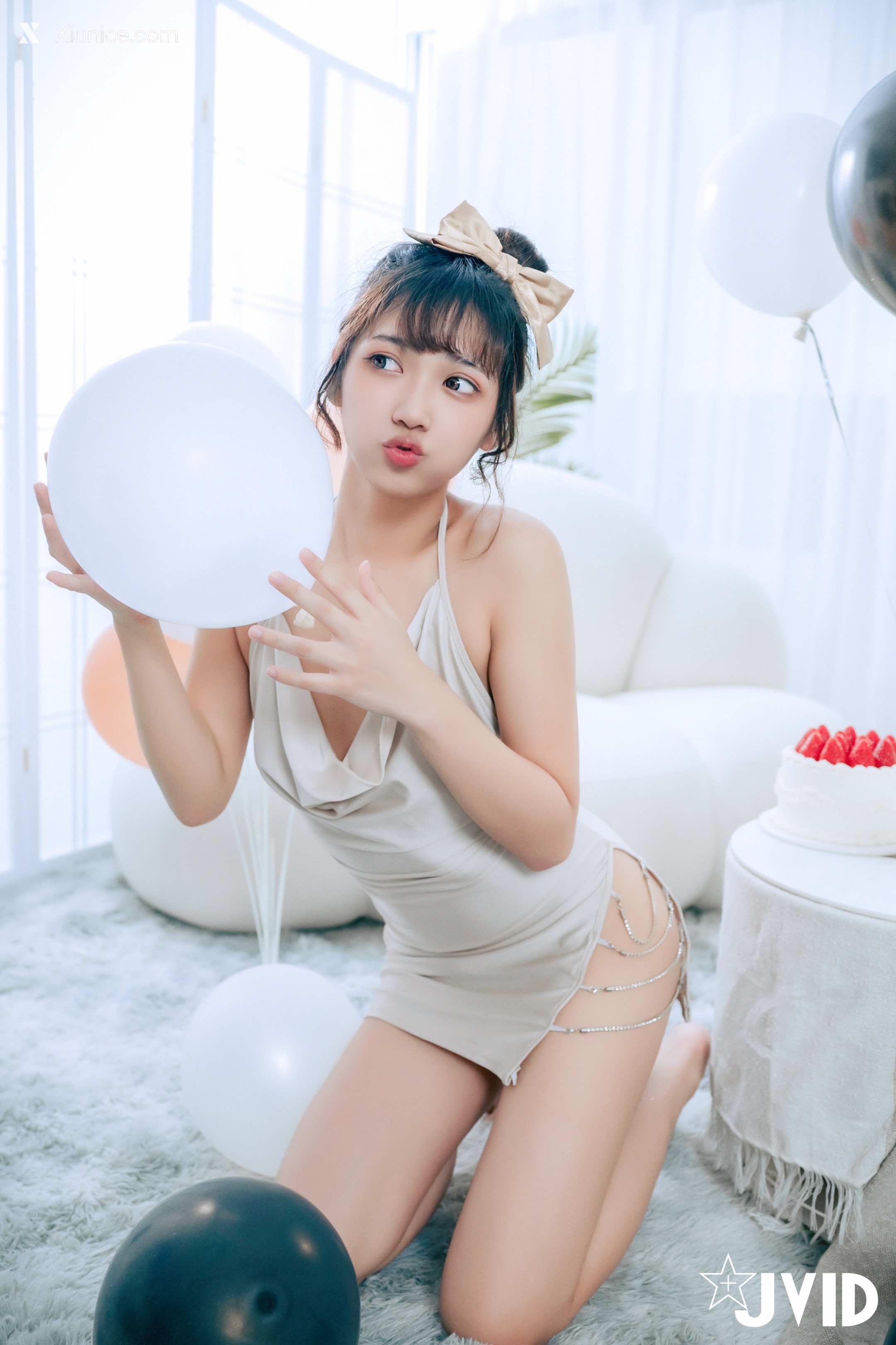 JVID – 井野奈 & 肉包 X 色慾融合の閨蜜慶生派對 第17张
