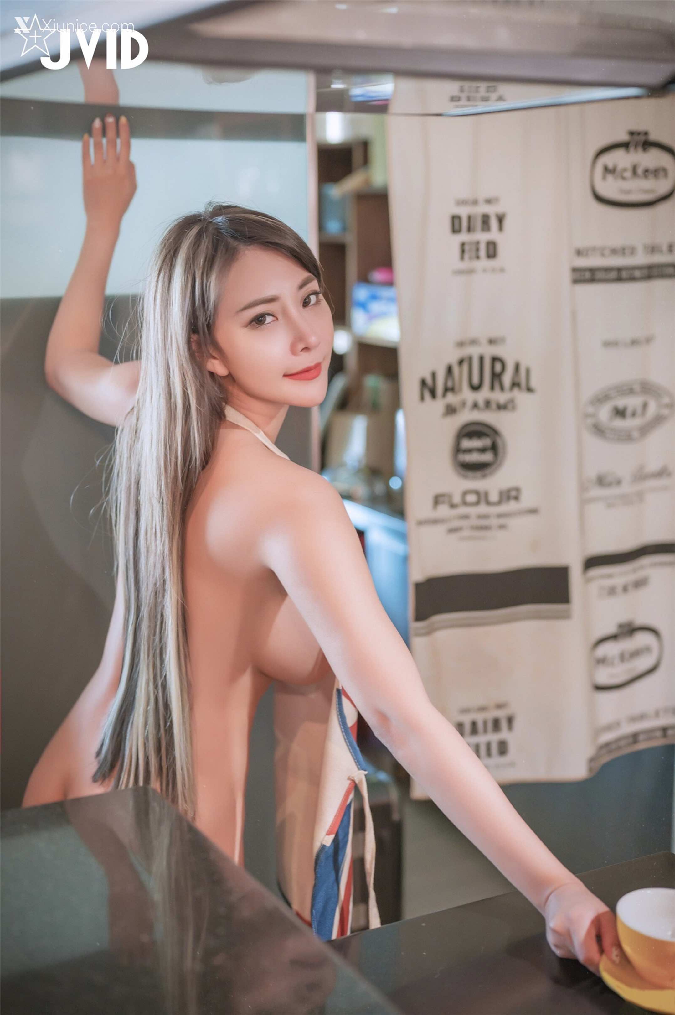 JVID – Lele 樂樂 – Lonely Traveler Cafe 第15张