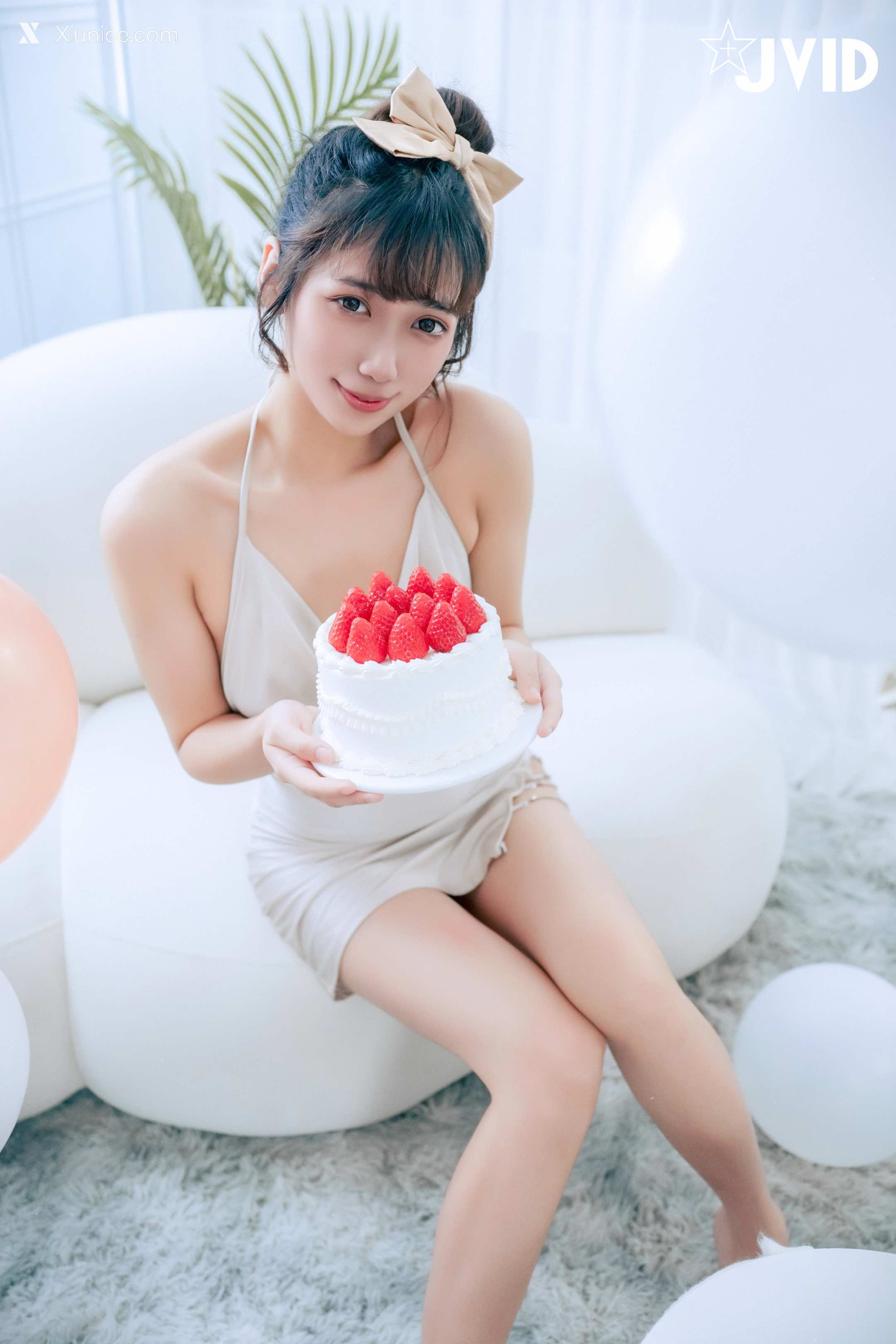 JVID – 井野奈 & 肉包 X 色慾融合の閨蜜慶生派對 第13张