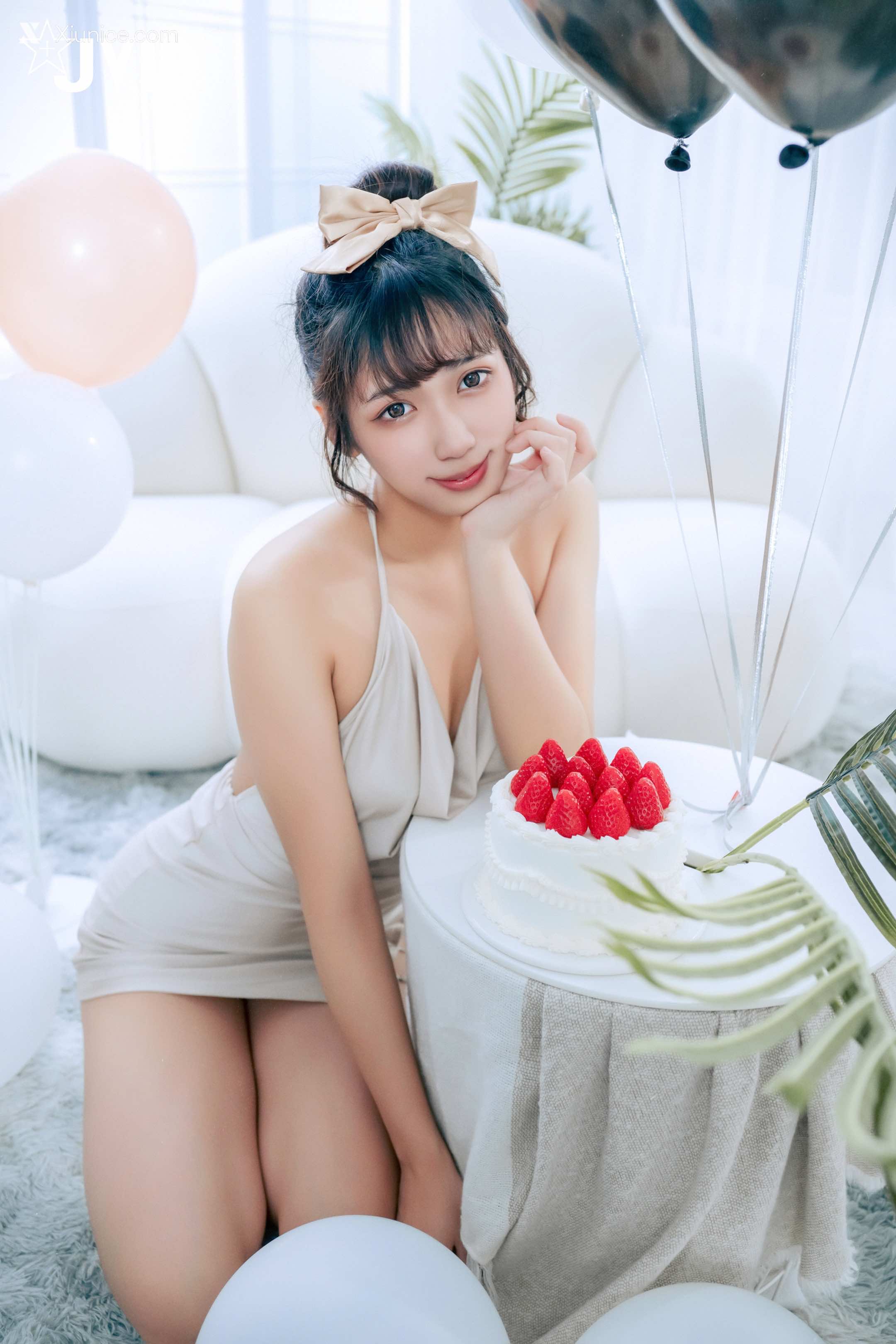 JVID – 井野奈 & 肉包 X 色慾融合の閨蜜慶生派對 第19张