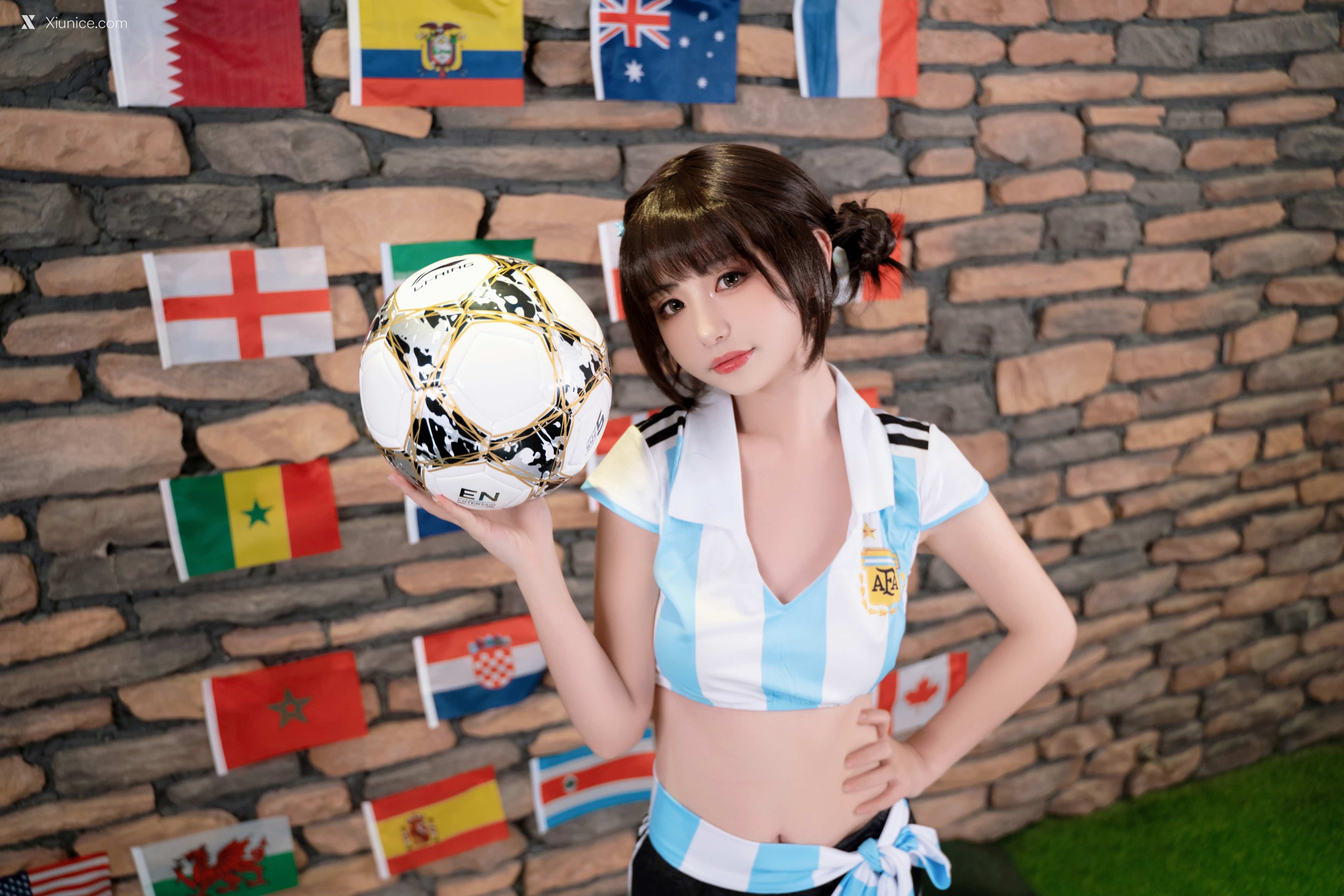 Coser@爆机少女喵小吉 (Nekokoyoshi) & 金鱼kinngyo – 足球宝贝 第14张