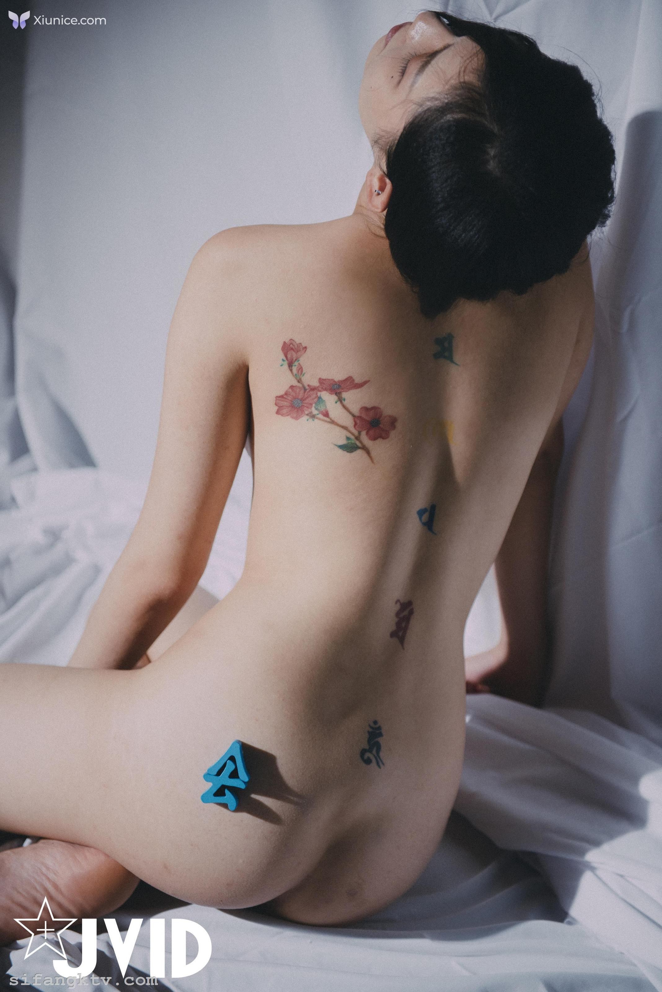JVID 夏暮光 – 上空露點 夏暮光 老師教教我好嗎plz teach me how to make it 第23张
