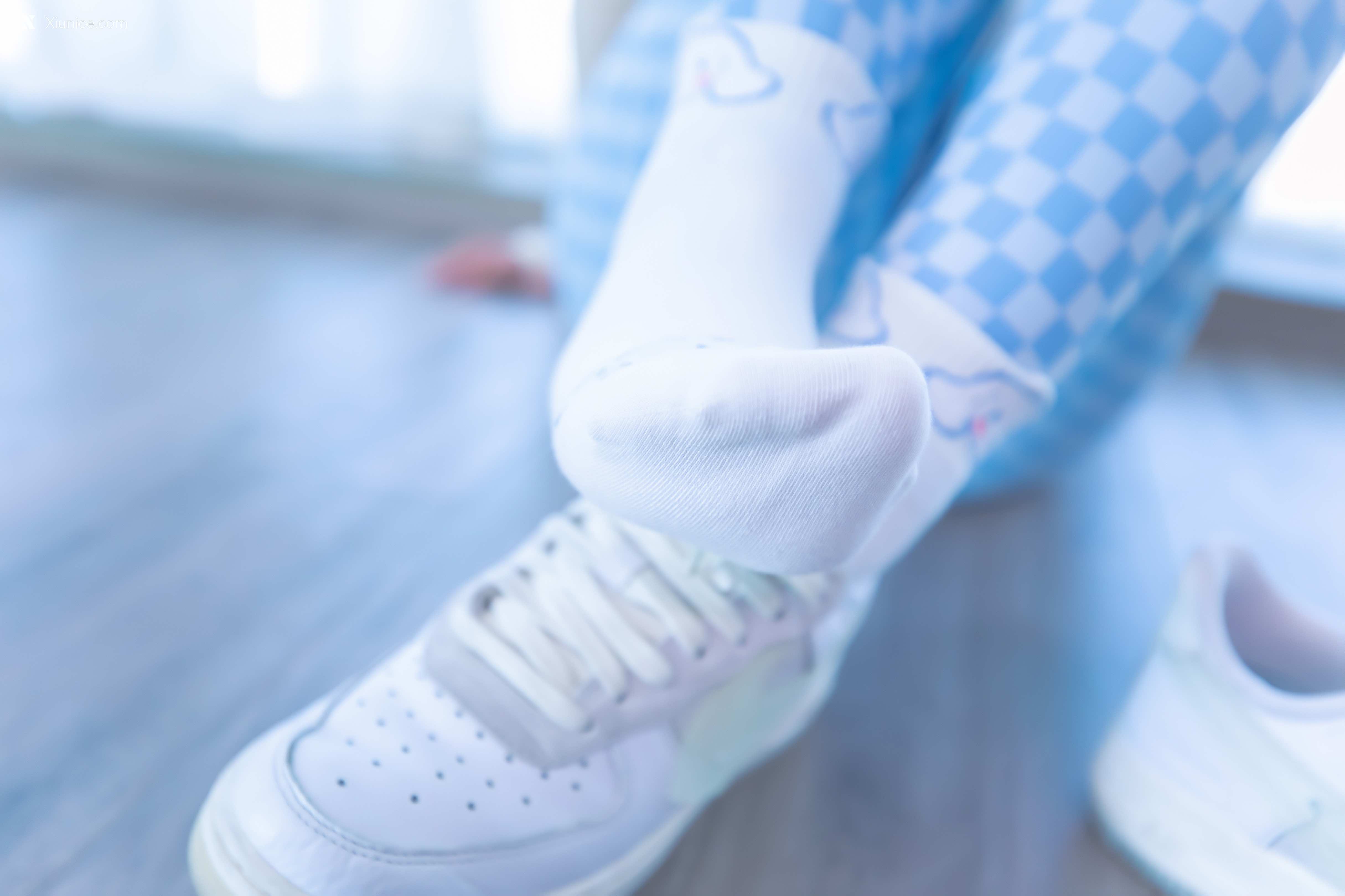 Coser@神楽坂真冬 Vol.103 蓝白格 第40张