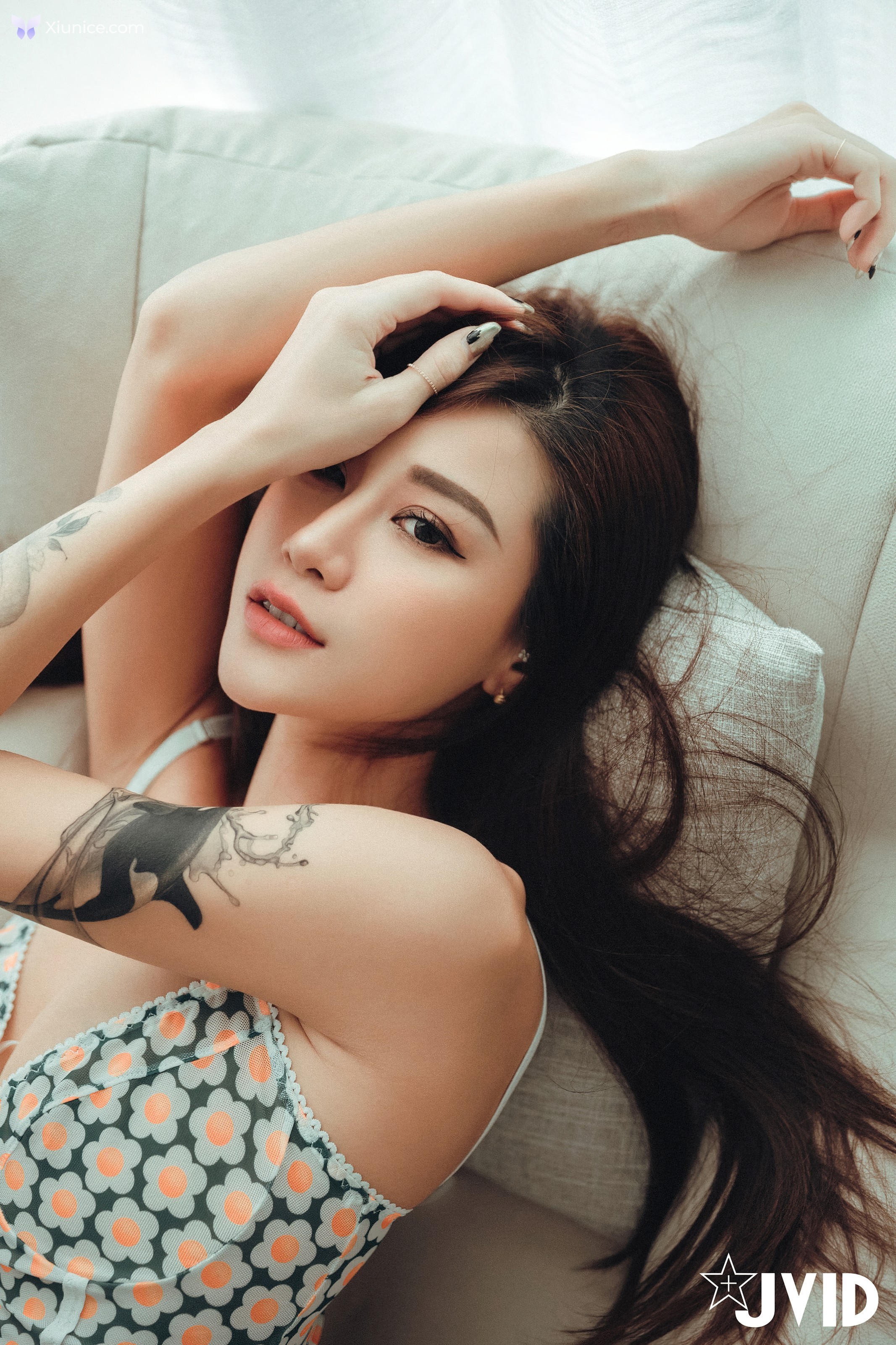 JVID Lara 雙囍 – 我的美乳室友雙囍帶給我超激烈的居家體驗 第2张