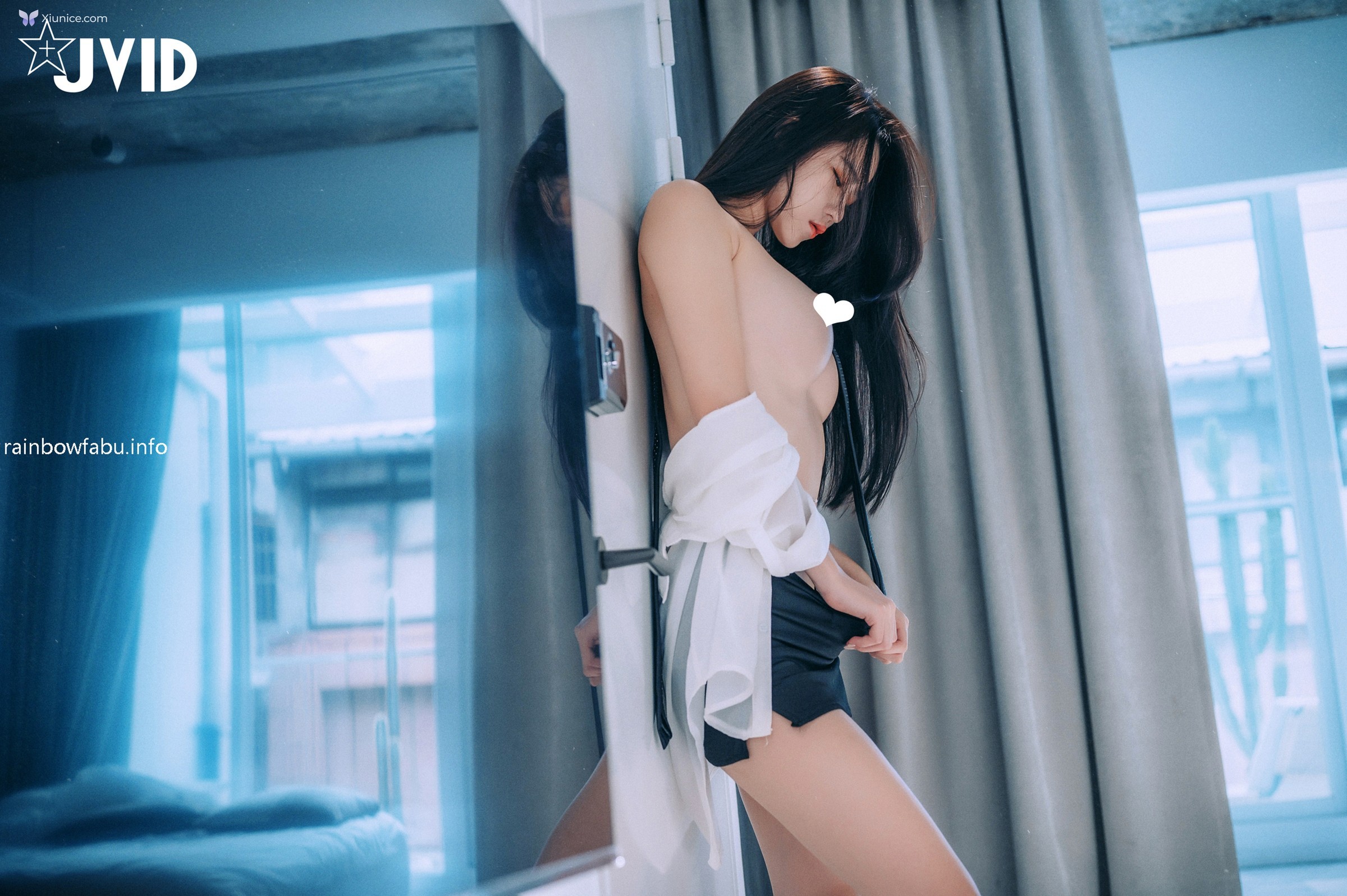 JVID 冰冰 – 性感长腿女秘书 第3张