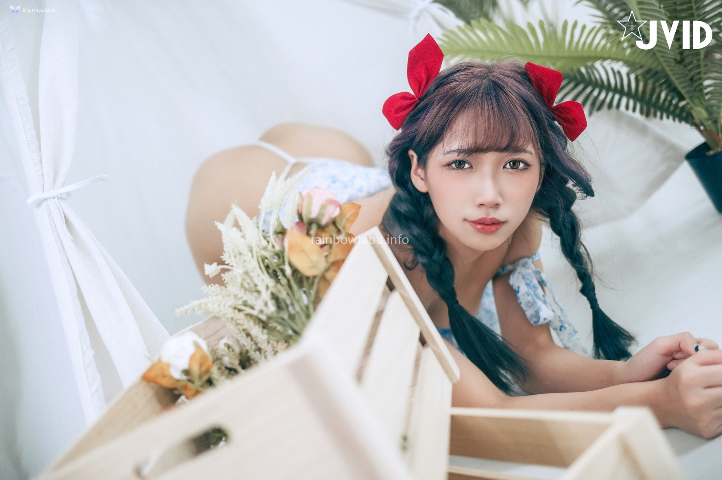 JVID 吳紫欣 – 戀愛感爆棚的野餐約會紫欣女友洋裝的肩帶滑下來了那乾脆就別穿了吧 第31张