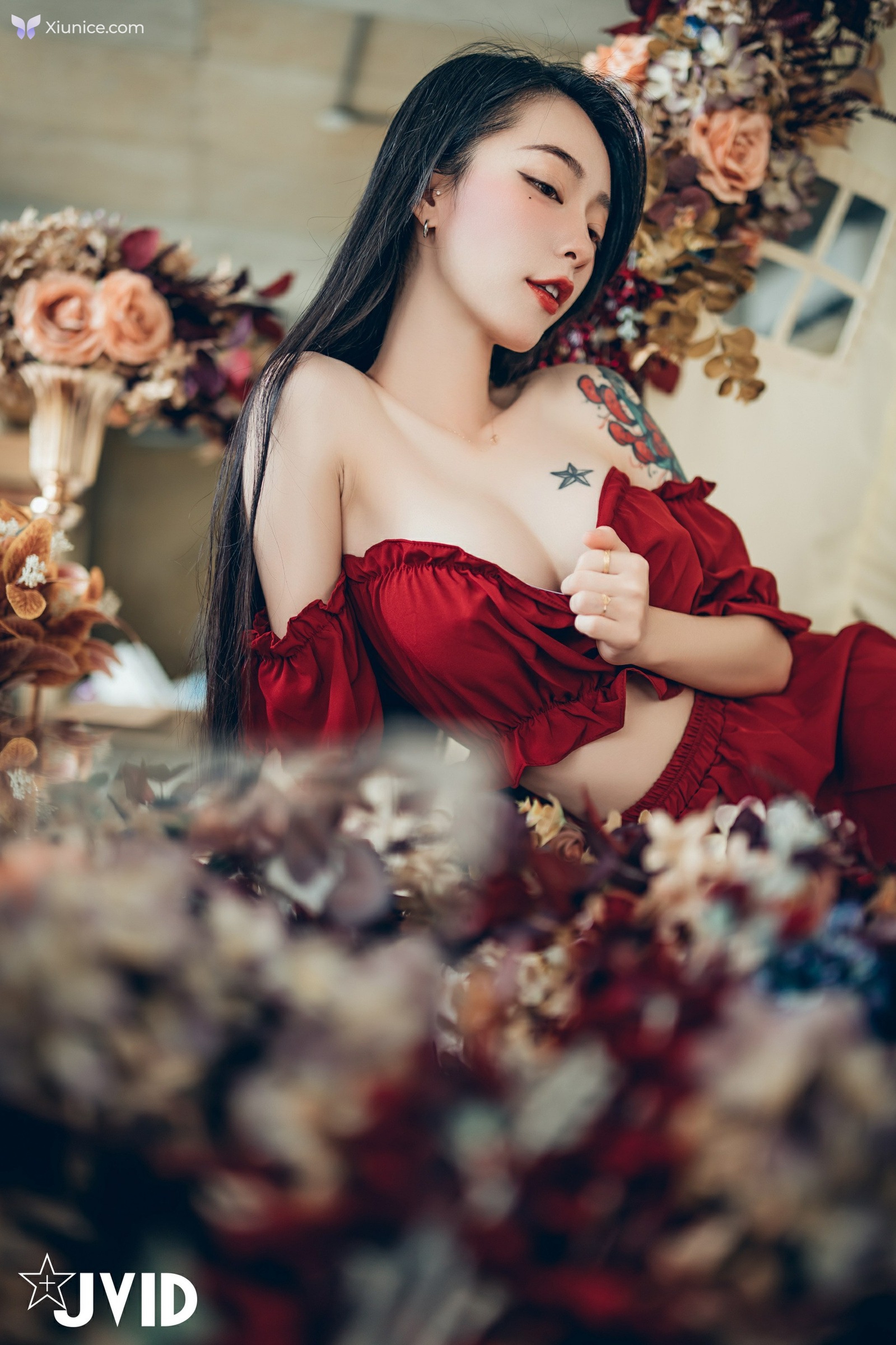 JVID 飄飄哥 – 巨乳飄飄女神精心打造的誠意寫真動漫般的完美身材還有超可愛的神祕客串喔 第99张