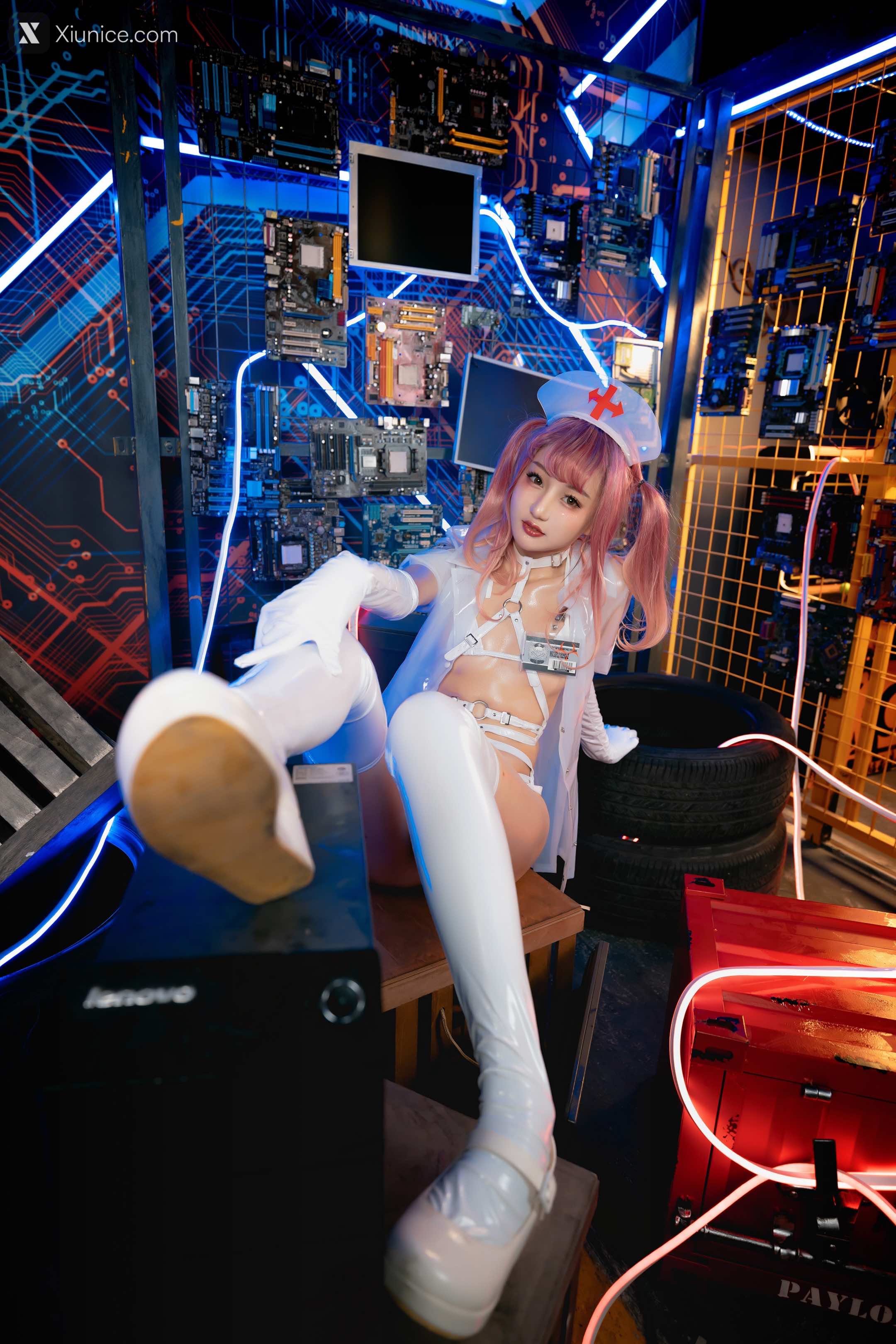 Coser@神楽坂真冬 Vol.057 绝对企画-透明黑白护士双人《無色哲学》 第134张