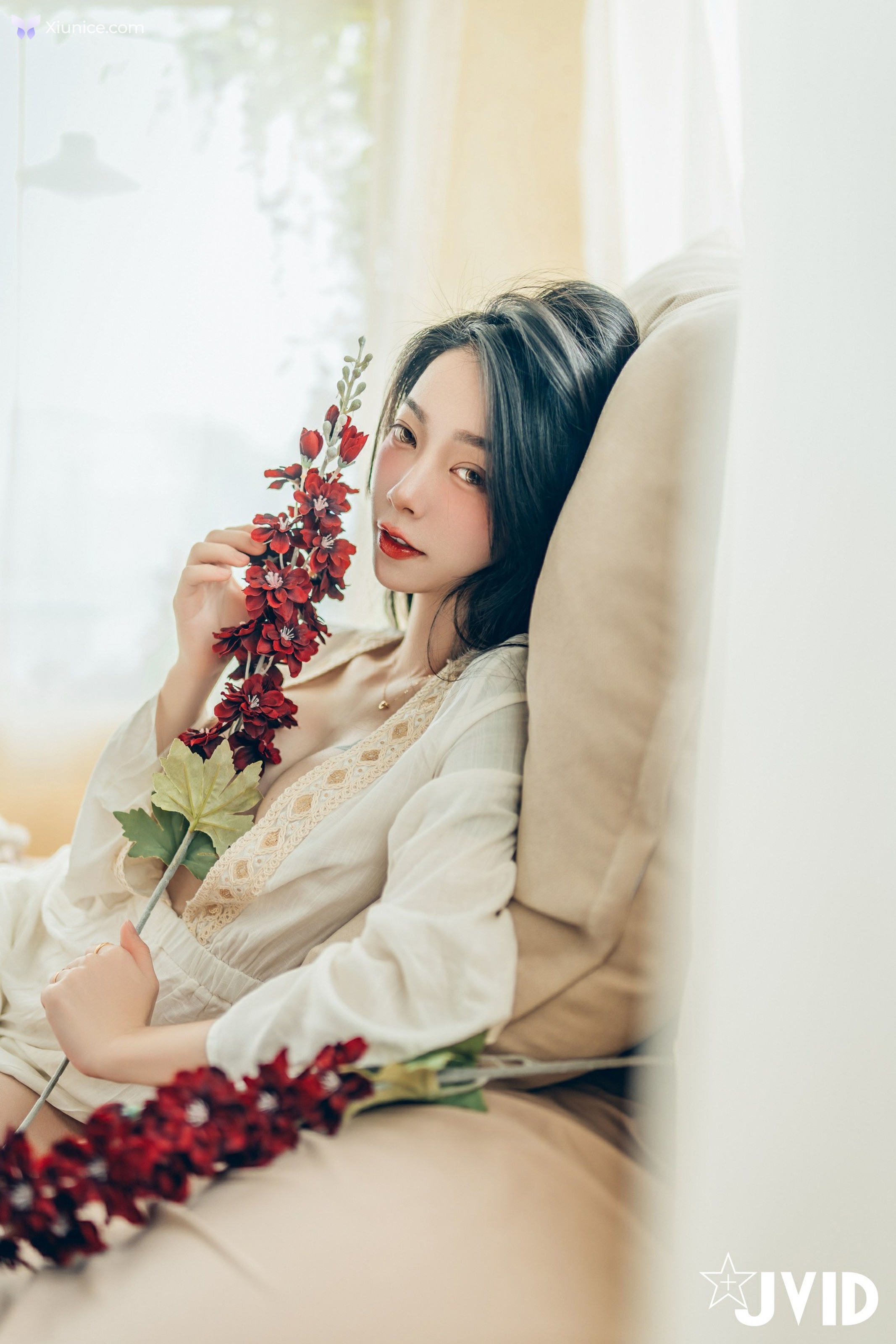 JVID 飄飄哥 – 巨乳飄飄女神精心打造的誠意寫真動漫般的完美身材還有超可愛的神祕客串喔 第5张