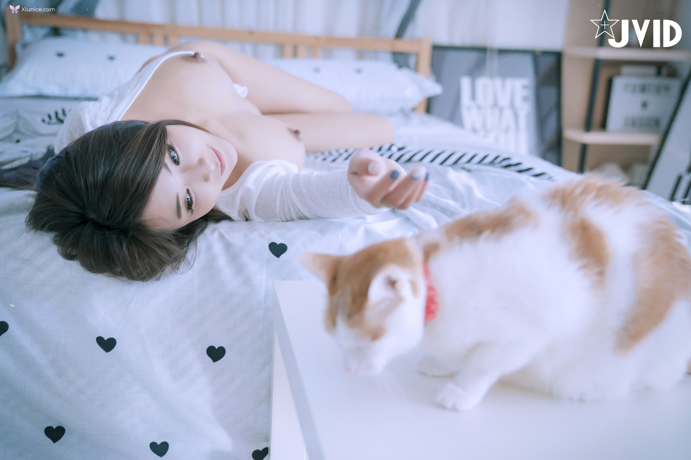 JVID Lele 樂樂 – 美巨乳樂樂最新力作性感晨光等你一起來滾床 第50张