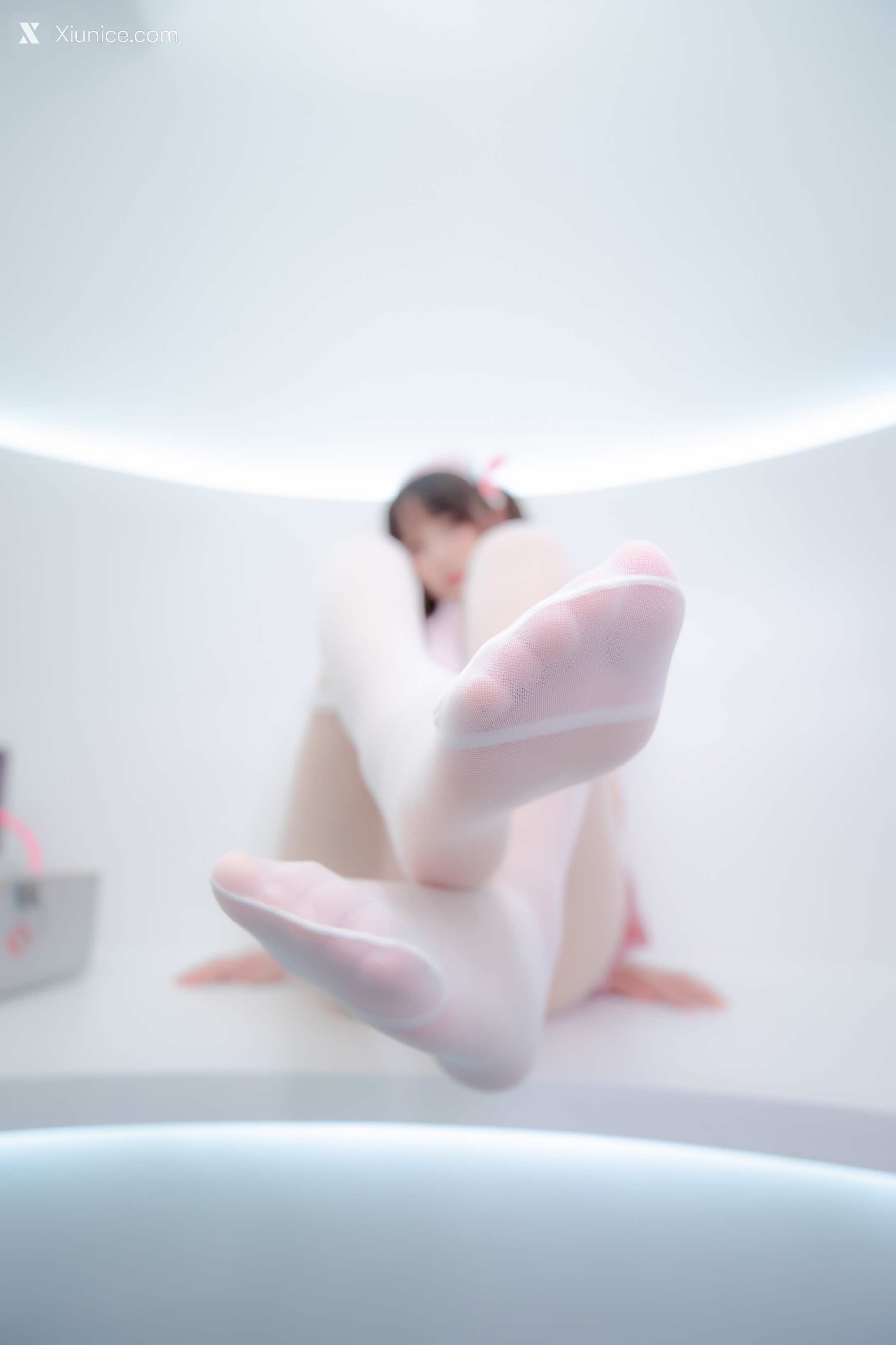 Coser@神楽坂真冬 Vol.084 绝对企画-白丝护士《心身バランス》 第27张