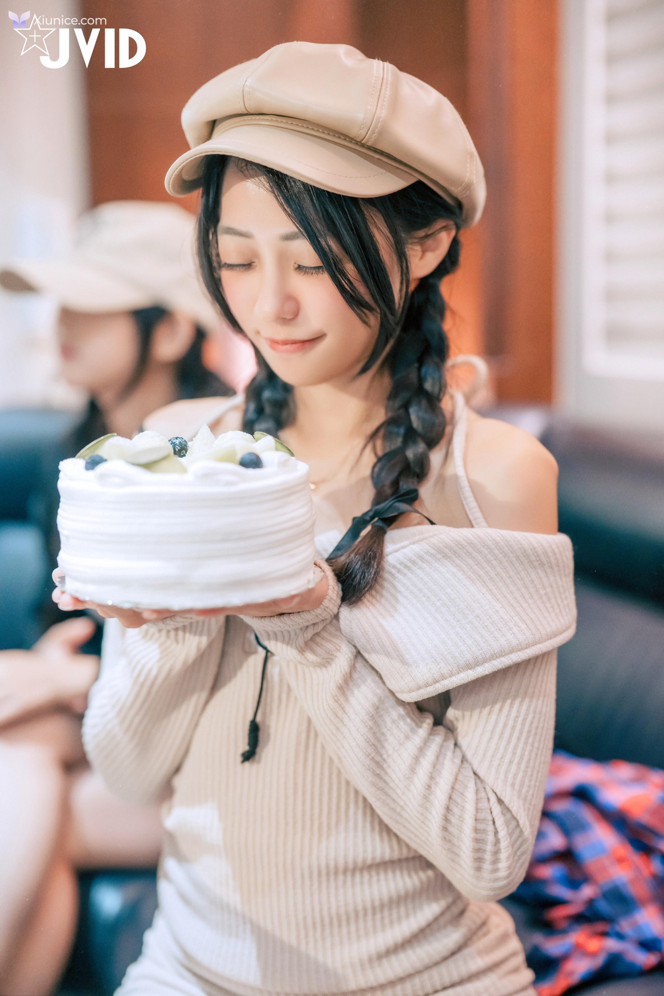 JVID 妍妍 Angel – 生日酒醉の強制性侵妍妍喝醉遭友人帶回脫光侵犯開腿露出美鮑主動撫摸肉棒 第229张