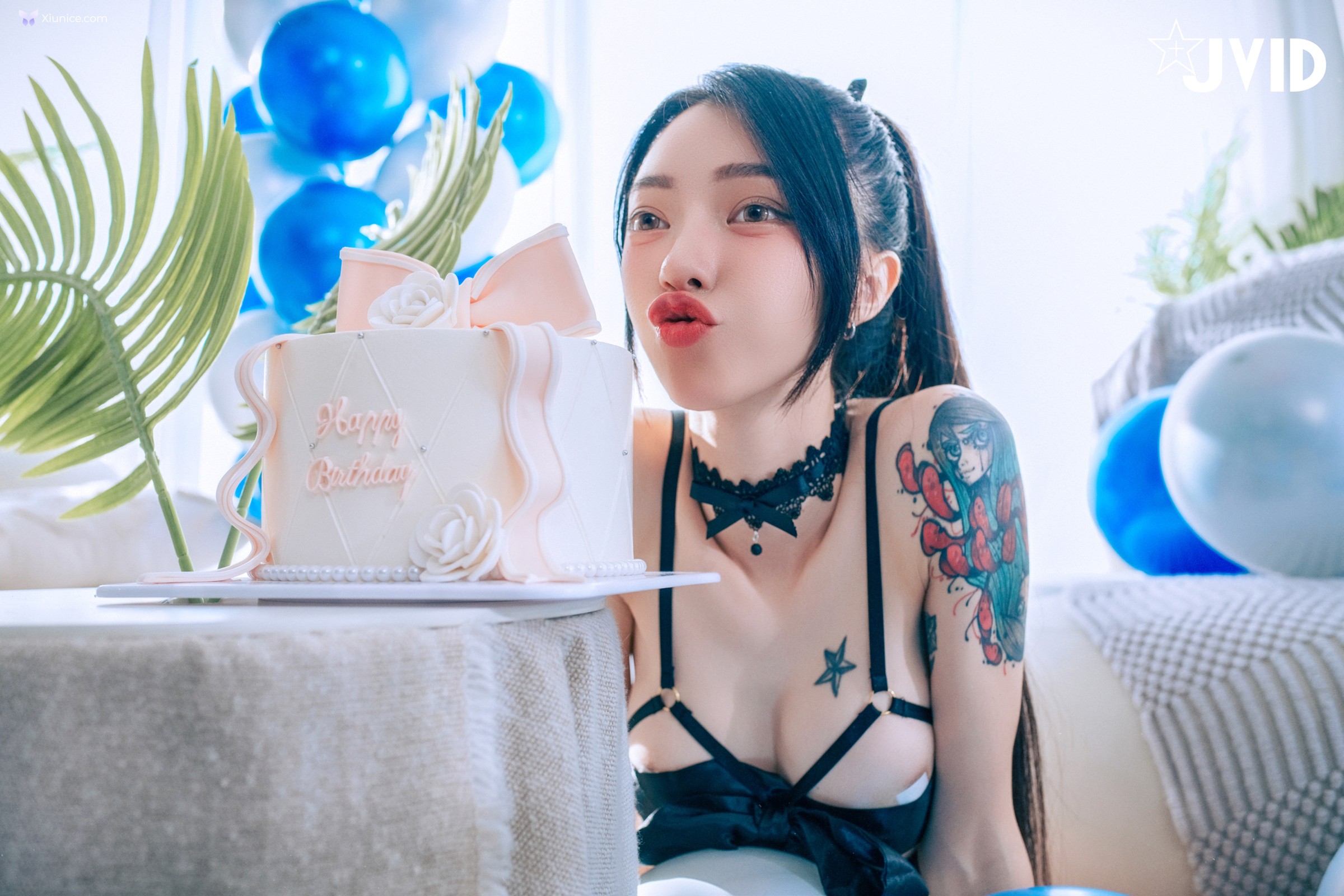 JVID 飄飄哥 – 最狂尺度生日特輯極細丁無膚膠色色の裸體生日趴飄飄慶生被脫光光塗抹奶油超細線丁無膚膠擠出誘人駱駝蹄屁股翹高背後位視角超色慾超誘人裸體奶油慶生影片熱映中 第169张