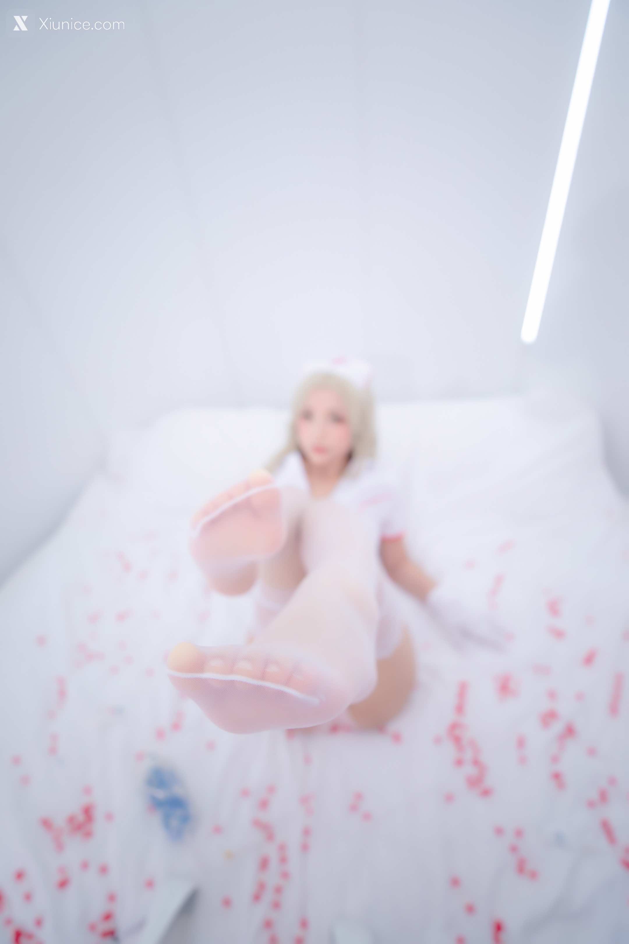 Coser@神楽坂真冬 Vol.084 绝对企画-白丝护士《心身バランス》 第118张