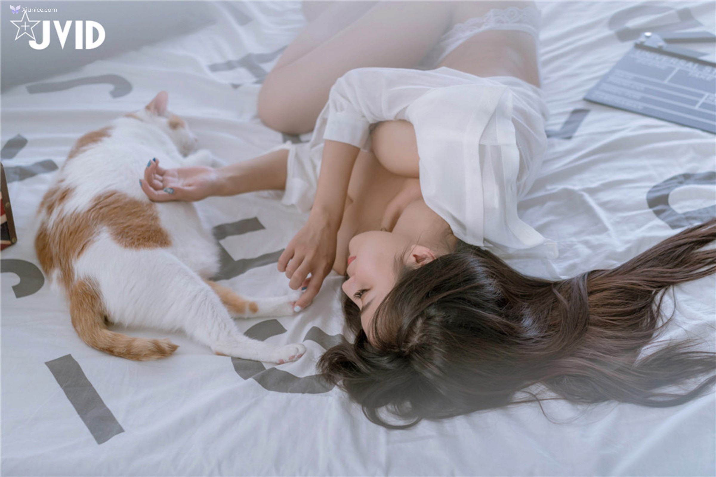 JVID Lele 樂樂 – 美巨乳 E奶樂樂 居家性感 襯衫の誘惑極極極薄碼 第16张
