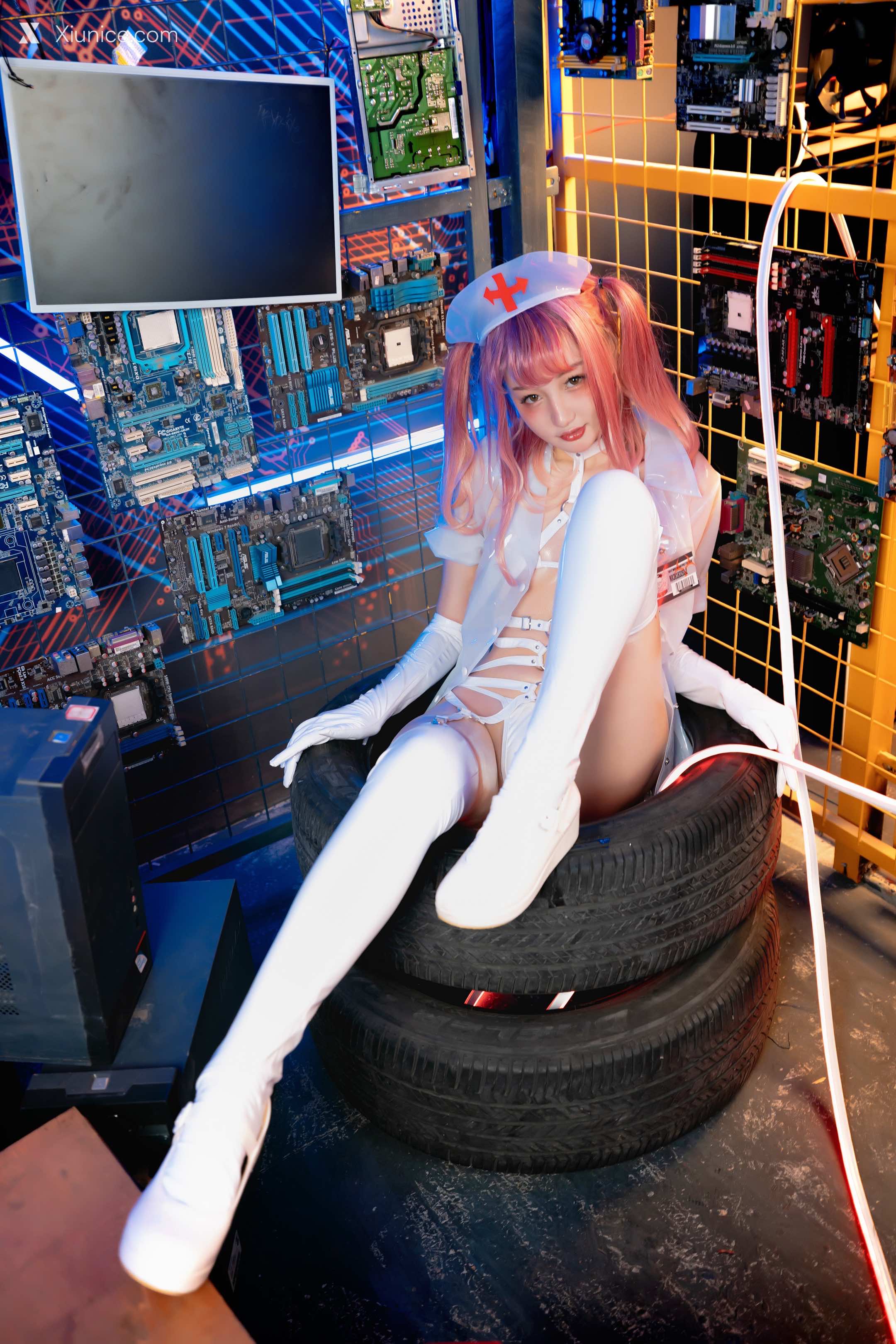 Coser@神楽坂真冬 Vol.057 绝对企画-透明黑白护士双人《無色哲学》 第116张