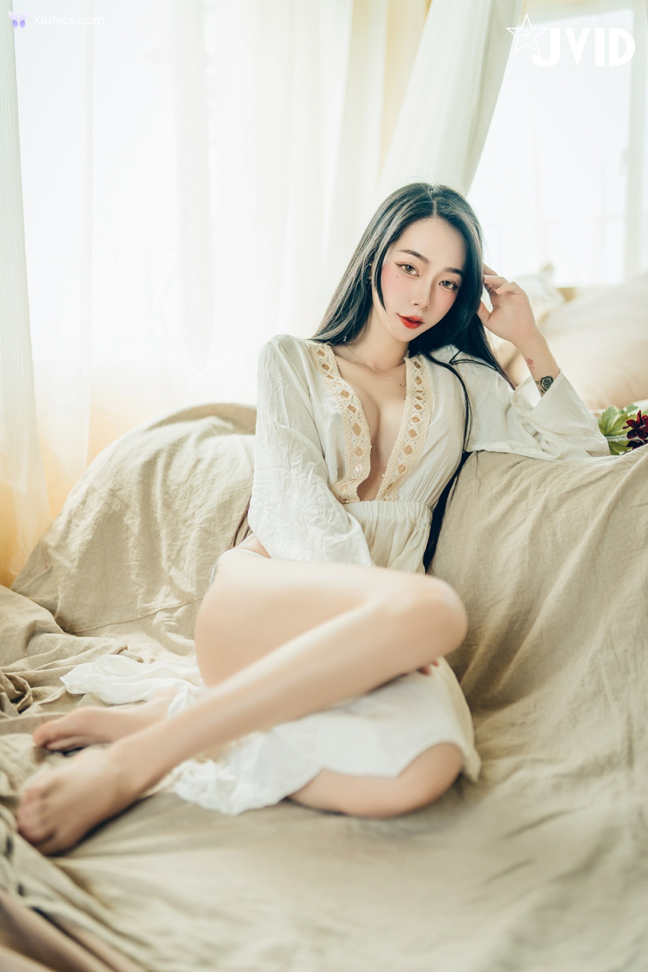 JVID 飄飄哥 – 巨乳飄飄女神精心打造的誠意寫真動漫般的完美身材還有超可愛的神祕客串喔 第159张