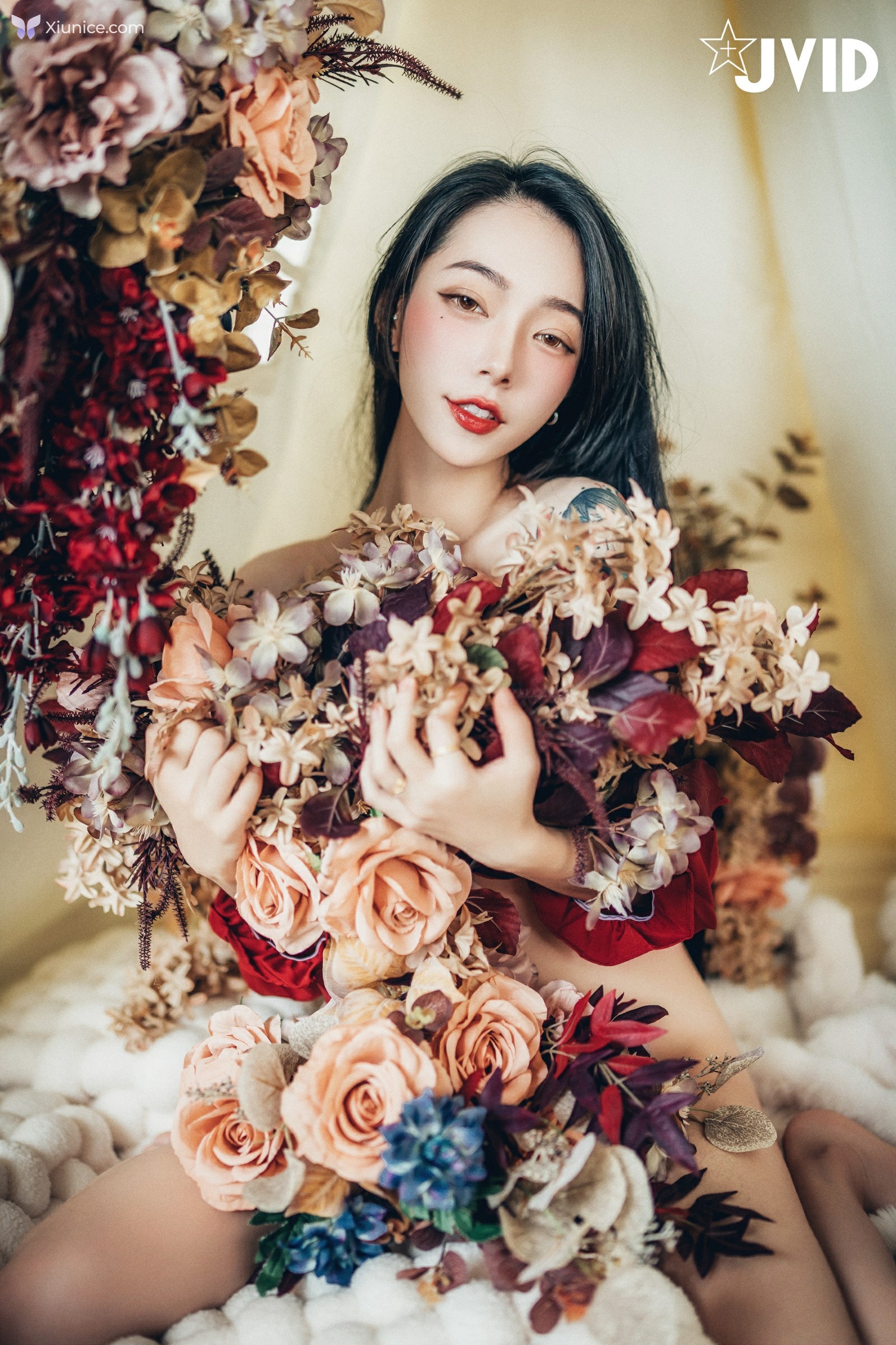 JVID 飄飄哥 – 巨乳飄飄女神精心打造的誠意寫真動漫般的完美身材還有超可愛的神祕客串喔 第64张