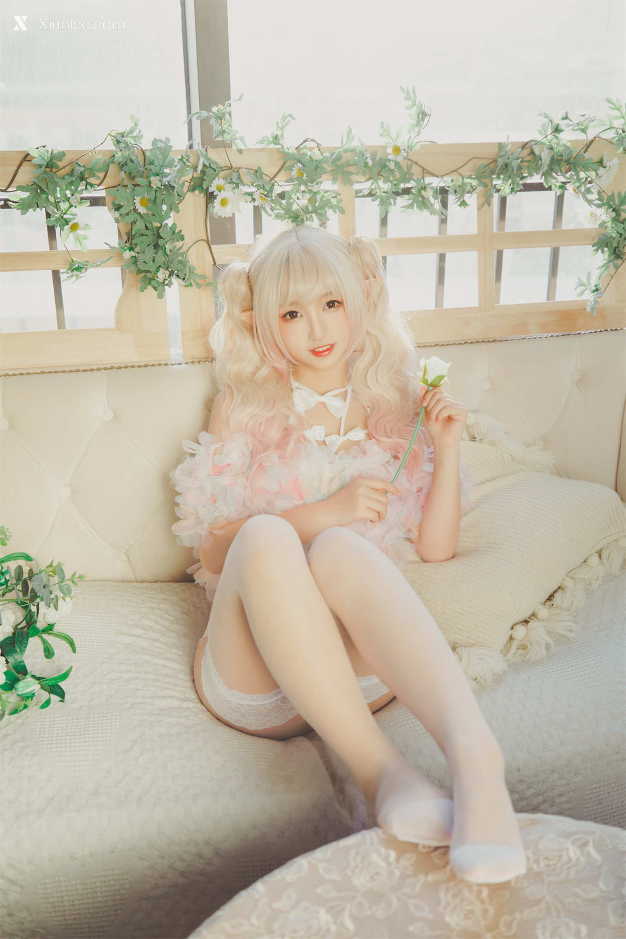 Coser@神楽坂真冬 Vol.082 绝对企画-黑白丝《柔らかい永遠》 第1张