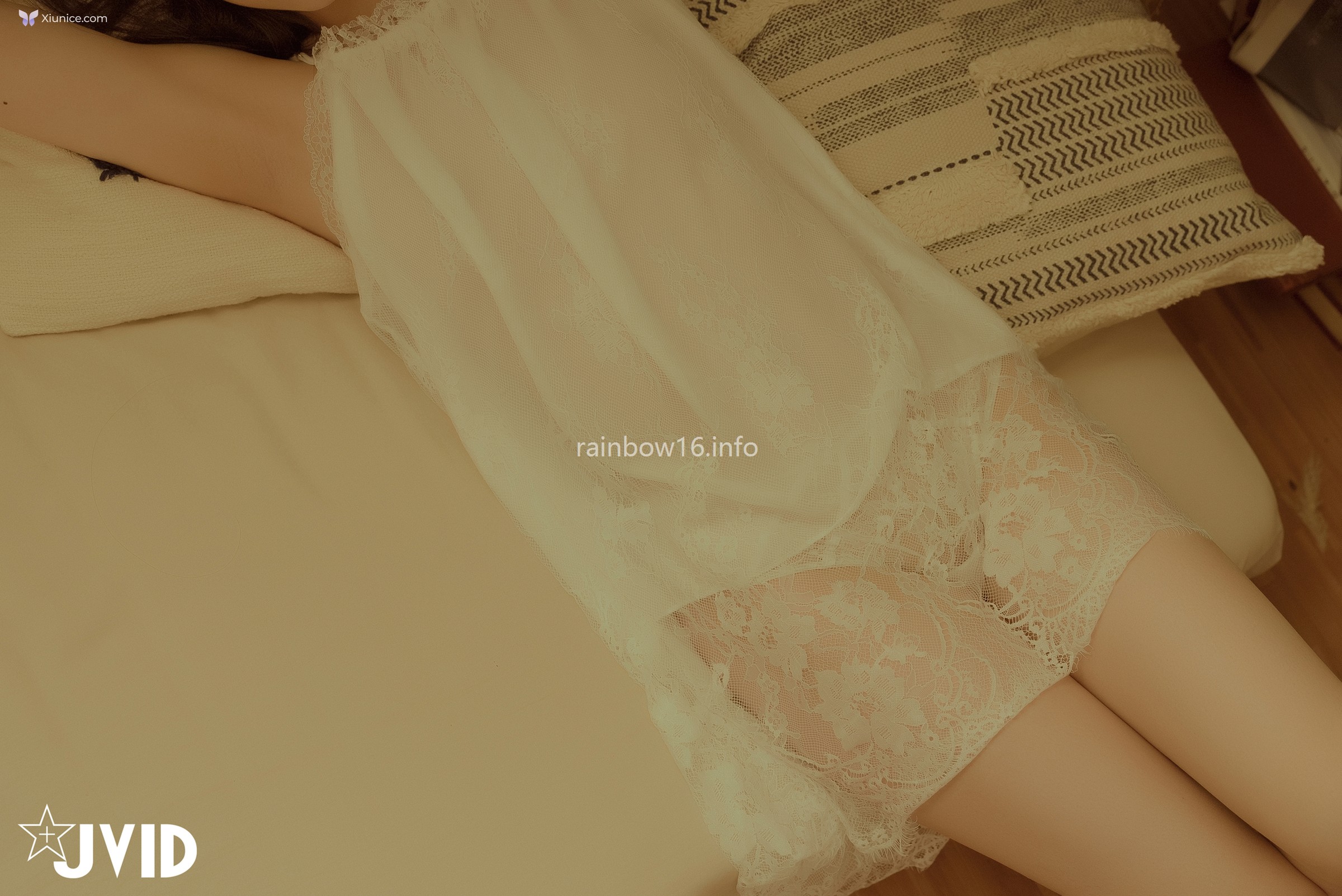 JVID 阿黎 – 全裸露點最初的小美好唯美系空靈女孩-阿瓈 第3张
