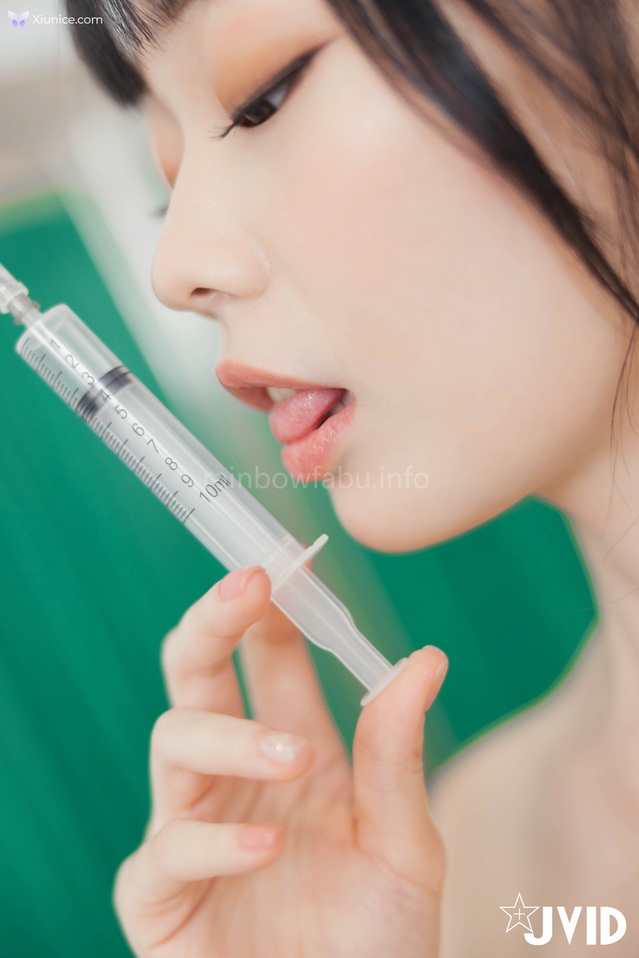 JVID 王苡昕 雲嫣 – 癌末少年最後的希望巨乳醫生護士一起陪你過年保養攝護腺 第17张