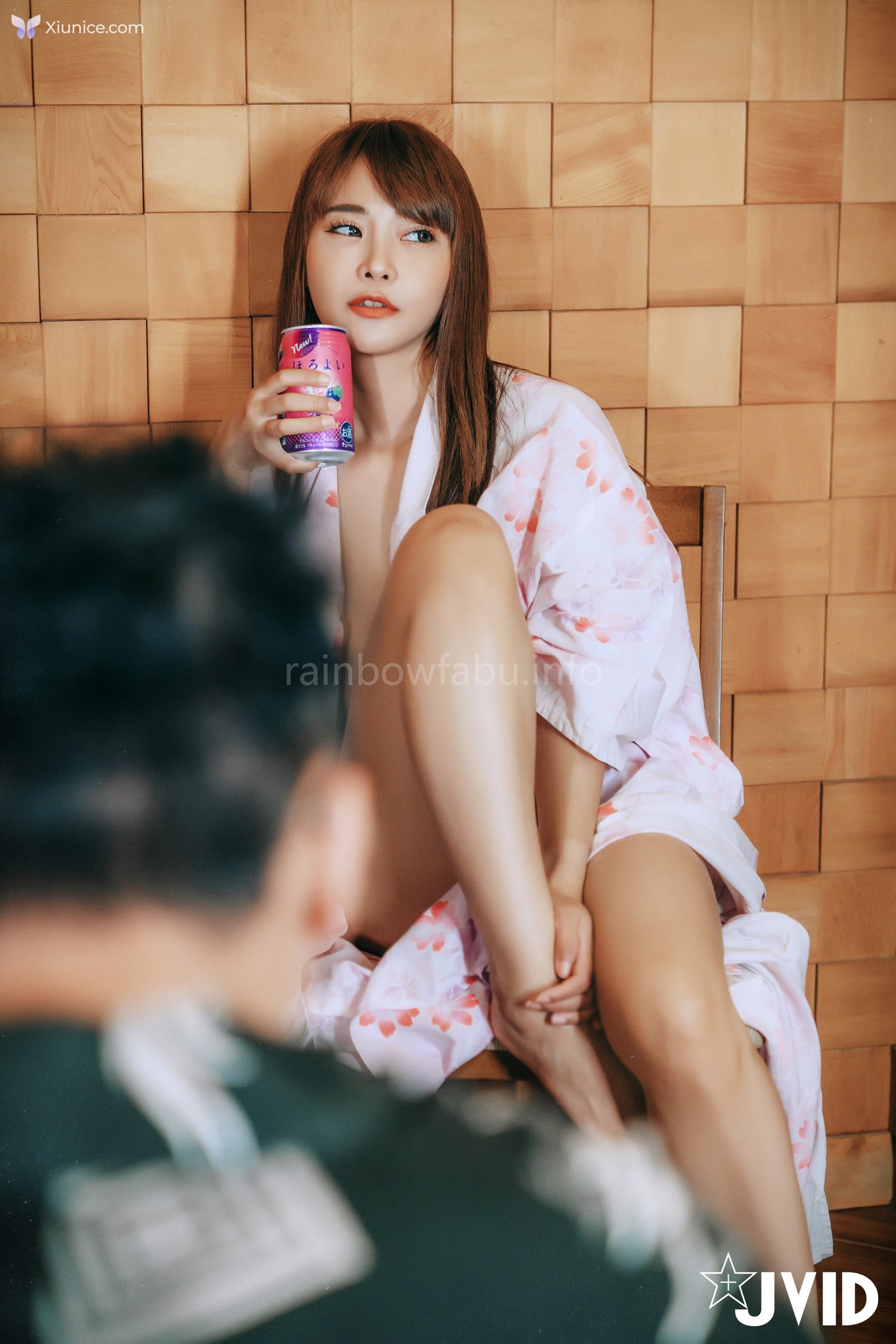 JVID 于心 Lele 樂樂 – 上空無碼學長幫學妹慶祝畢業邀請兩人泡溫泉泥醉混亂 第12张