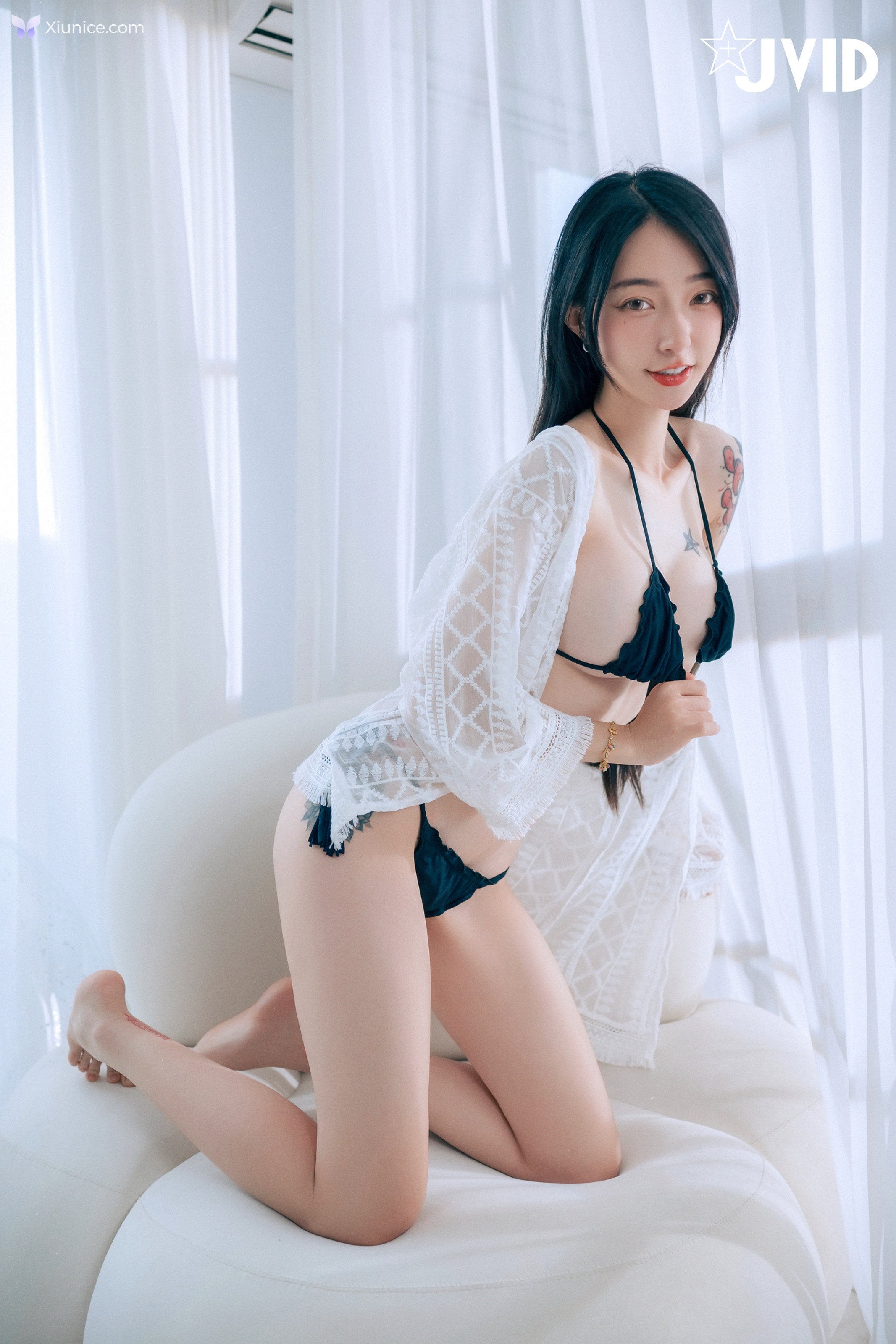 JVID 飄飄哥 – 濕身透點情慾互動超透膚の激色比基尼飄飄哥遭揉胸抓奶畫面淫慾滿點嫩鮑慘遭魔爪襲擊開擋史庫水透出白虎形狀超誘人 第47张