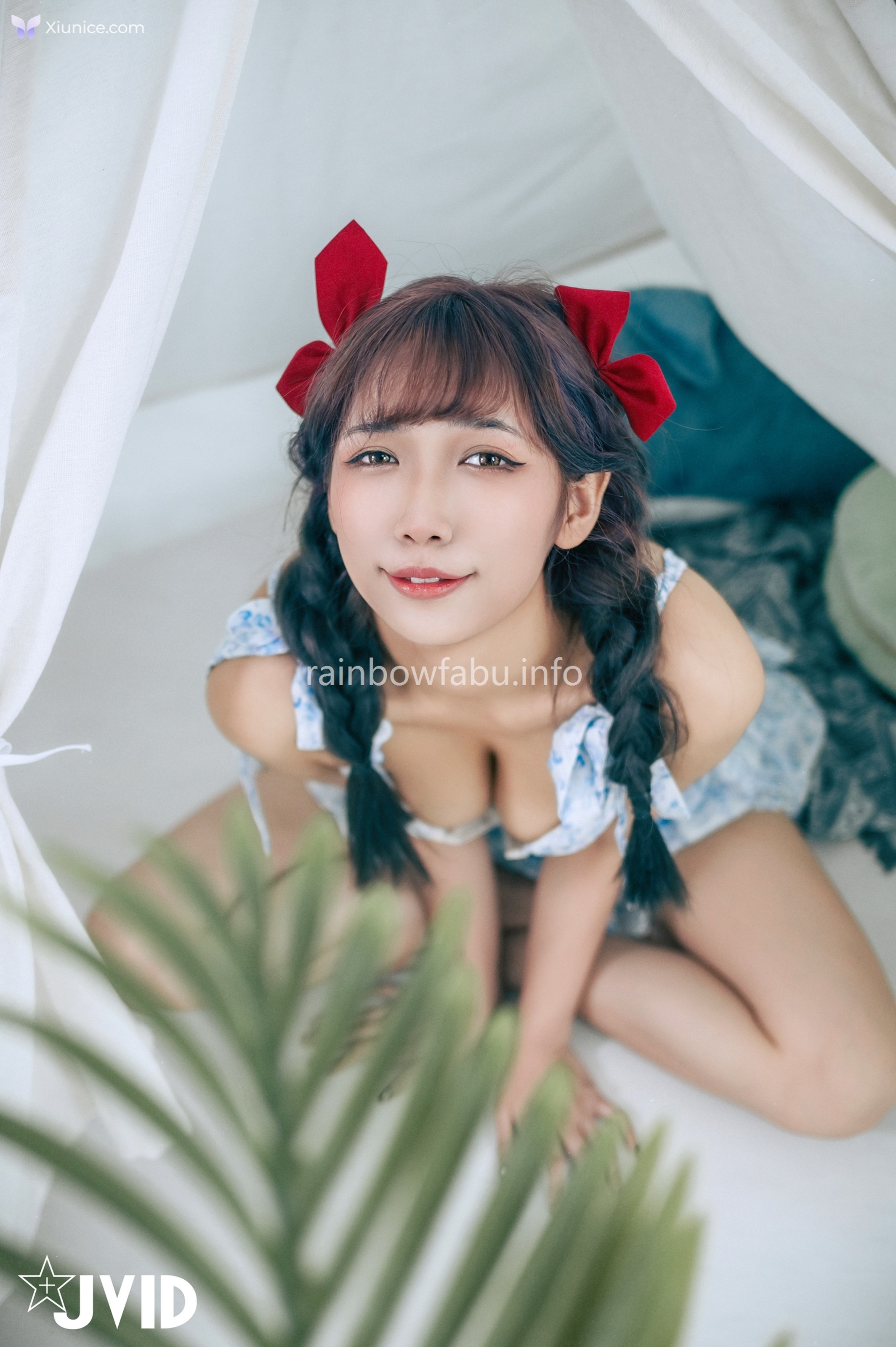 JVID 吳紫欣 – 戀愛感爆棚的野餐約會紫欣女友洋裝的肩帶滑下來了那乾脆就別穿了吧 第100张