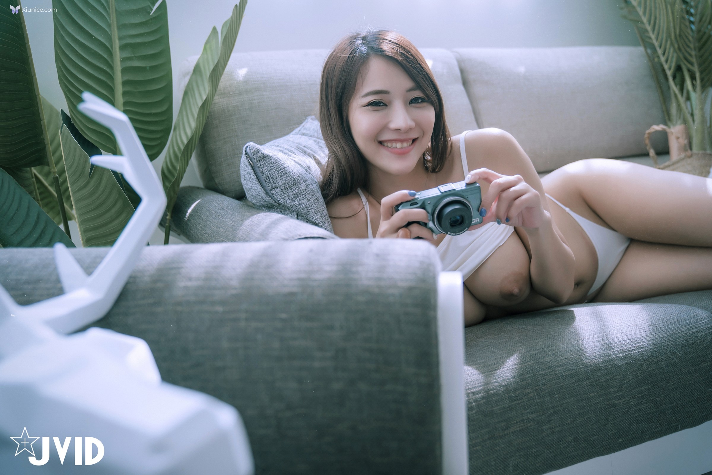 JVID Lele 樂樂 – 美巨乳樂樂最新力作性感晨光等你一起來滾床 第138张
