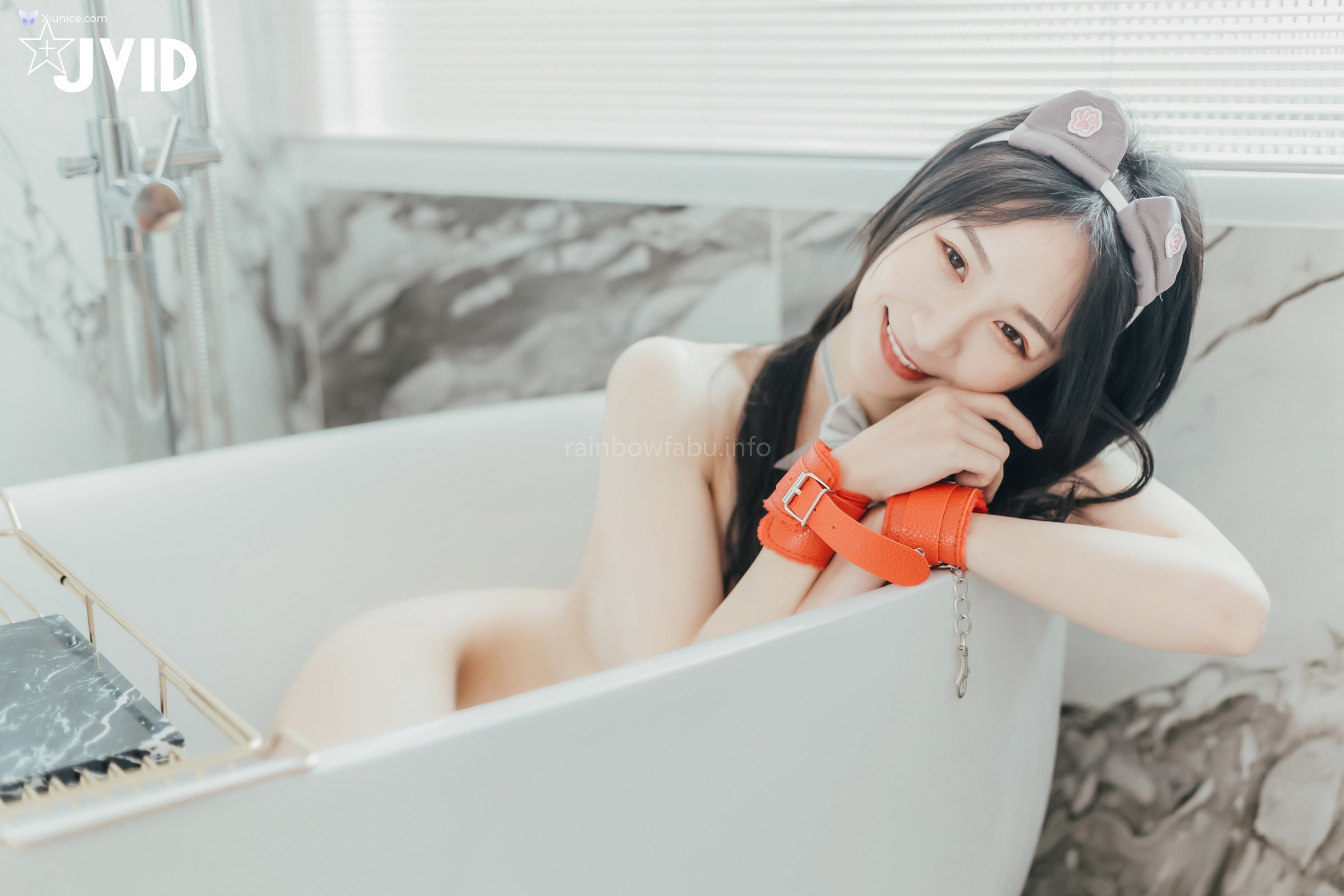 JVID Sunny小采緹 – 開腿綑綁過節寂寞難耐自己玩起來的Sunny小僕娘 第122张