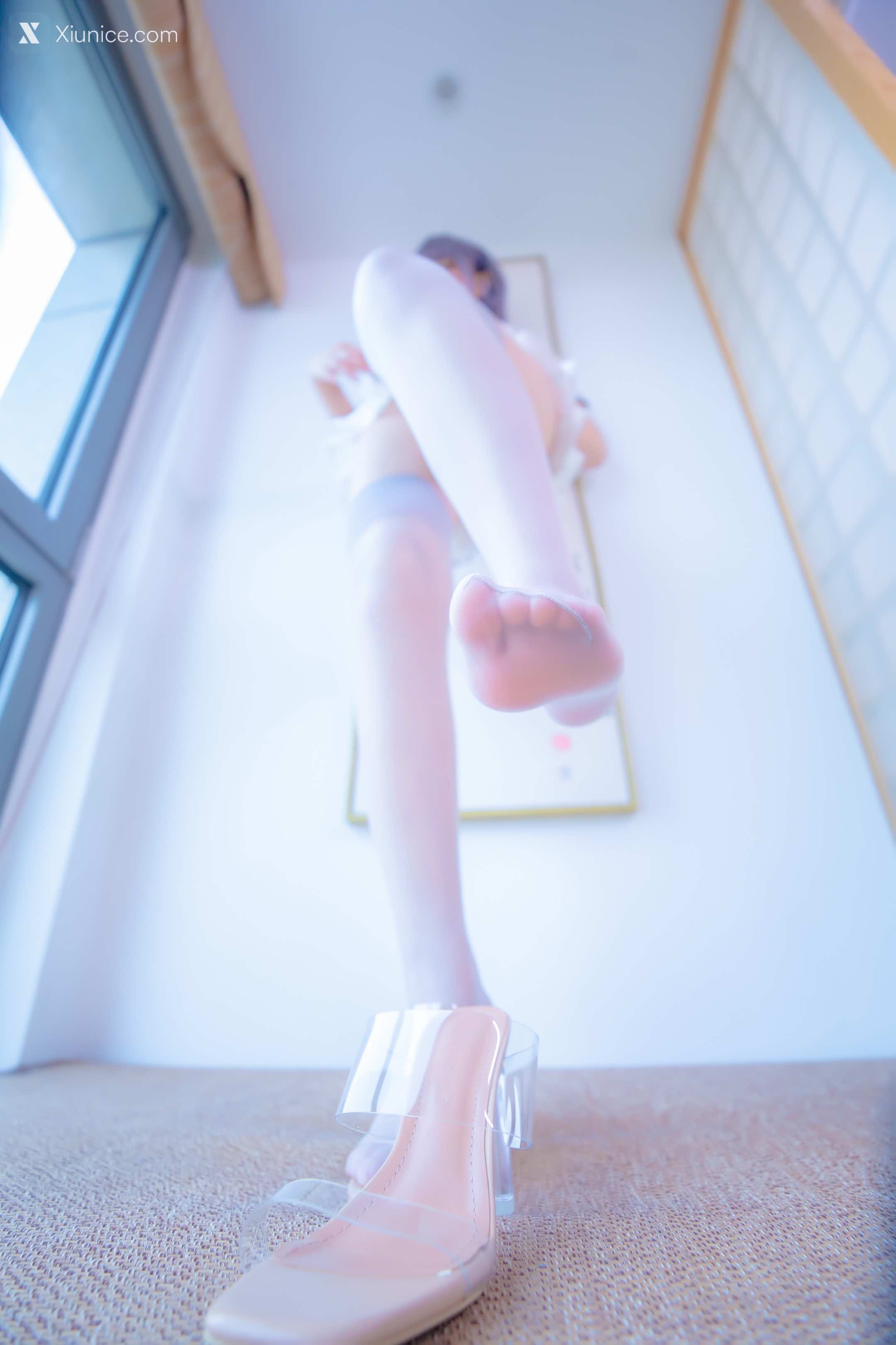 Coser@神楽坂真冬 Vol.100 灰丝吊带JK 第23张