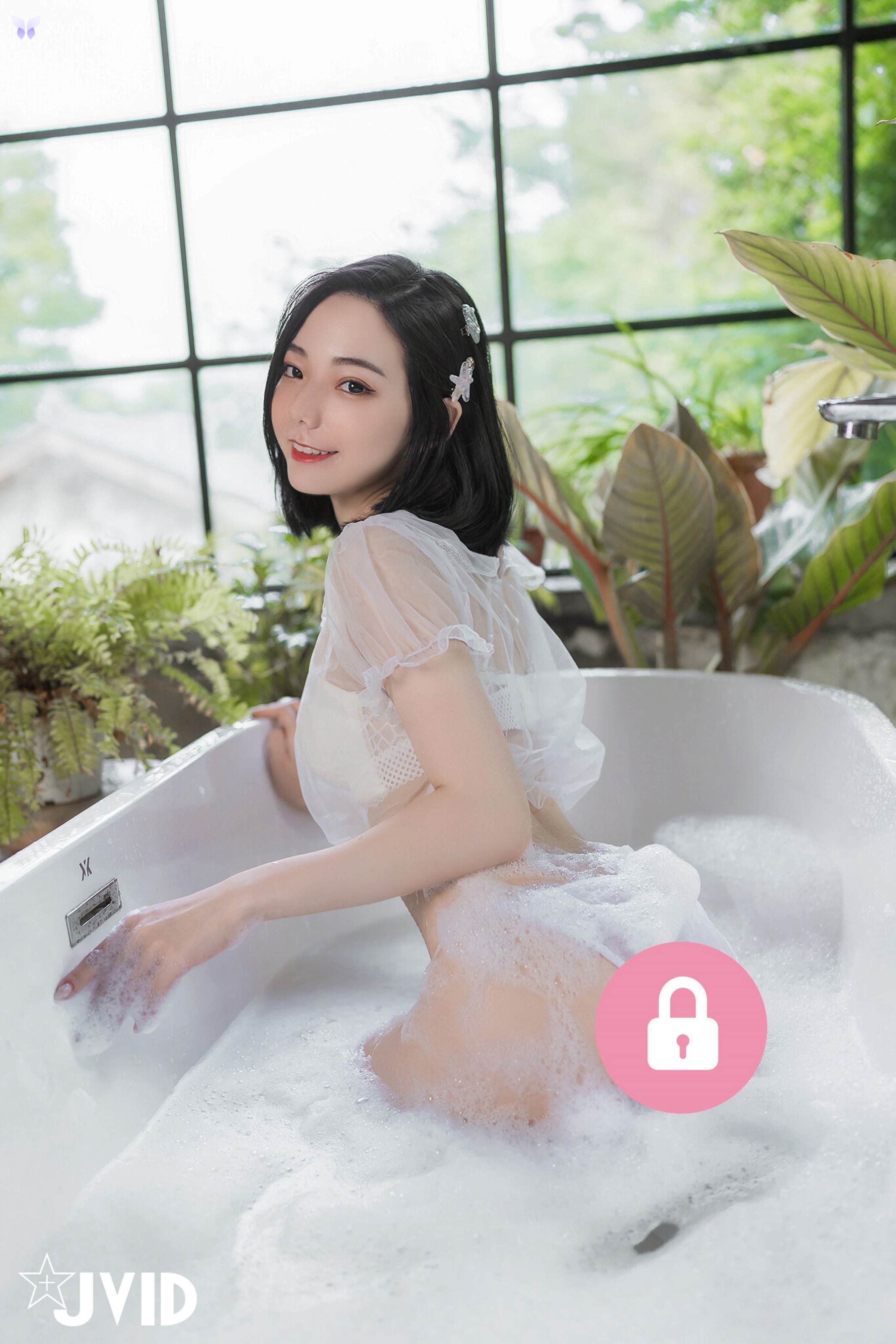 JVID 啾啾 – 誤闖莊園窺探心儀女神啾啾 入浴反被誘惑勾引 第94张