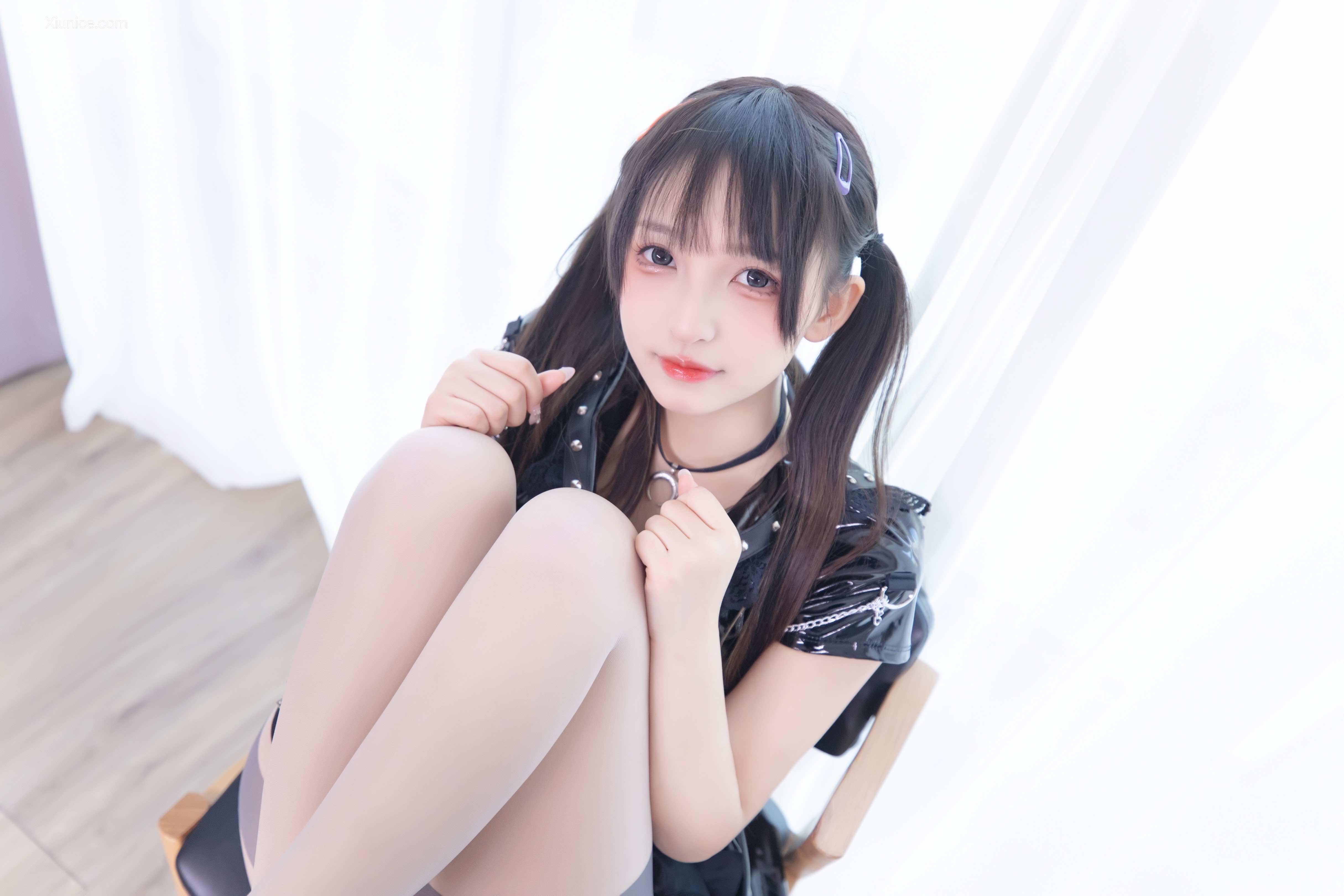 Coser@神楽坂真冬 Vol.110 魔女の课后辅导 第41张