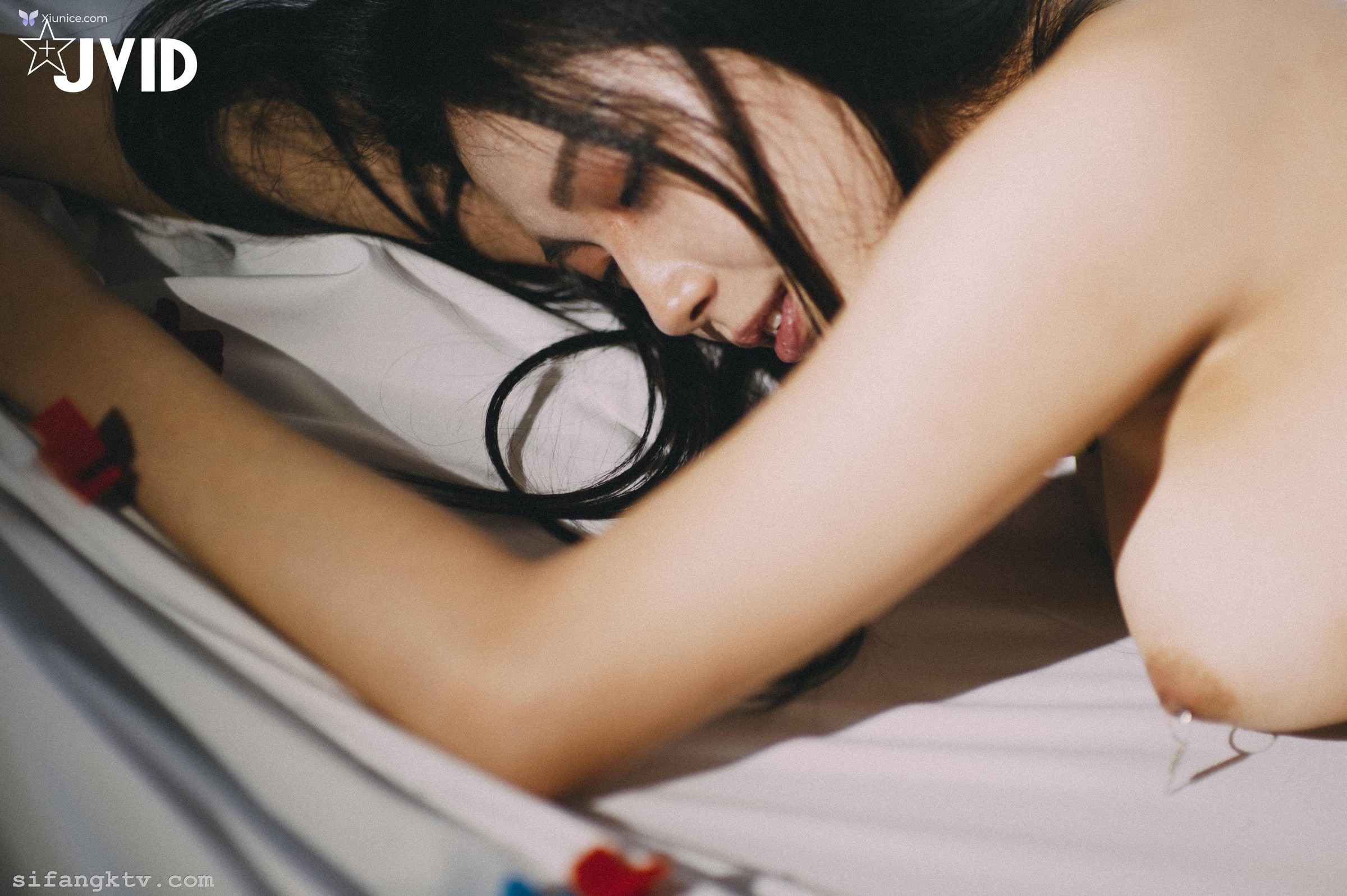 JVID 夏暮光 – 上空露點 夏暮光 老師教教我好嗎plz teach me how to make it 第4张