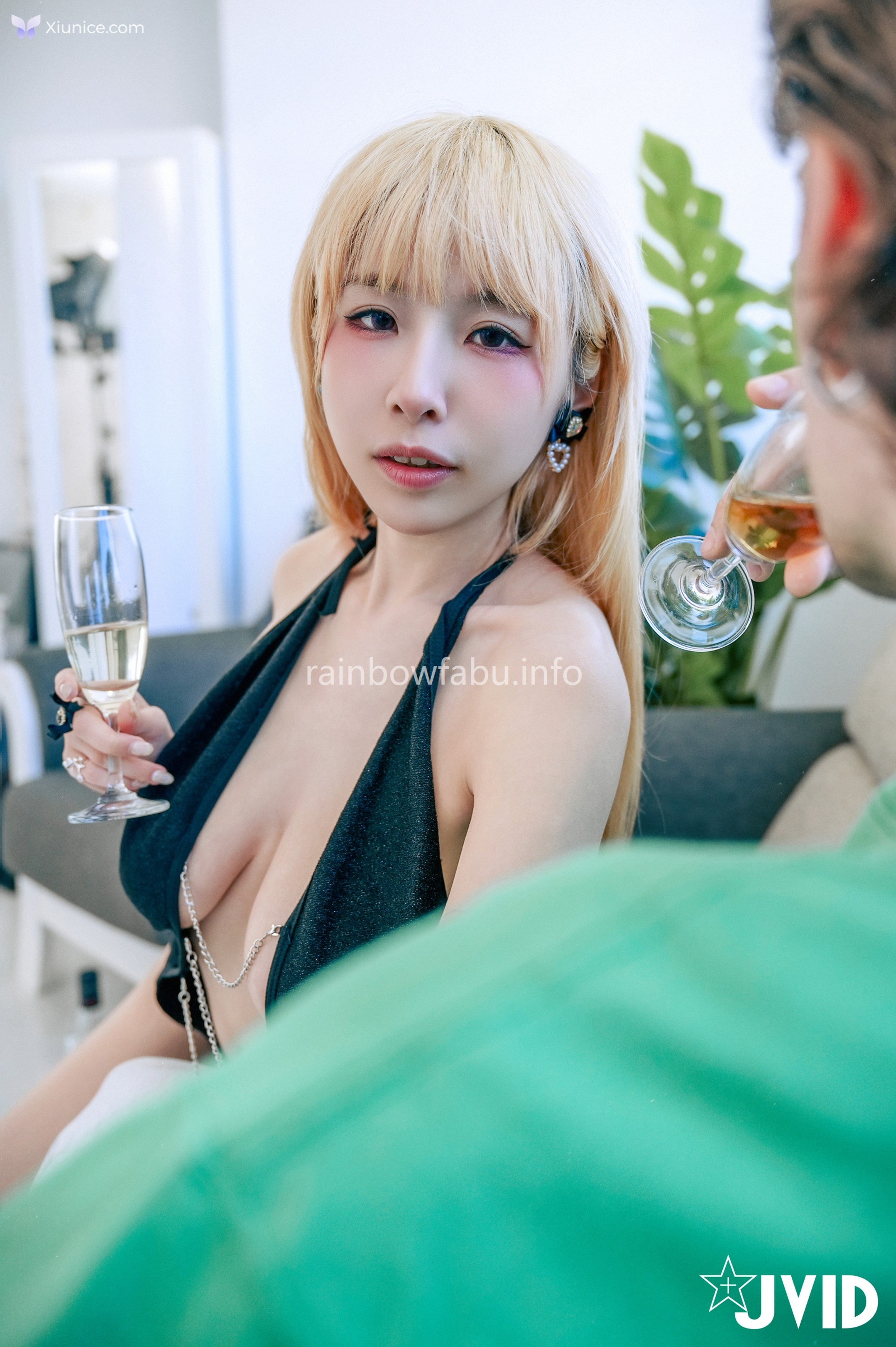 JVID 黎菲兒 – 調教性感巨乳小母狗前一晚去夜店就偷帶男人回家酒後SM被調教成小母狗色慾滿滿の性奴養成計劃 第36张