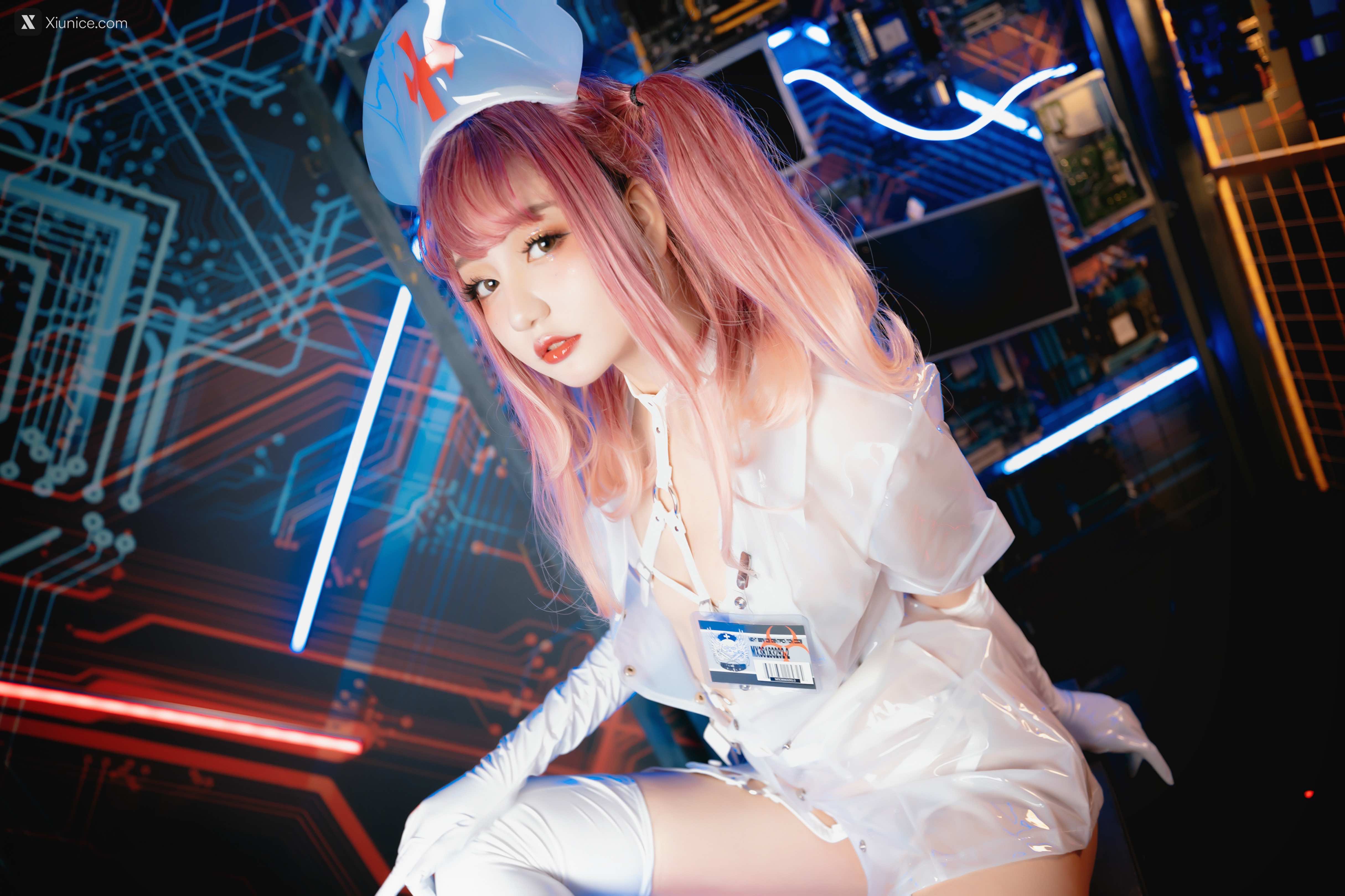 Coser@神楽坂真冬 Vol.057 绝对企画-透明黑白护士双人《無色哲学》 第57张