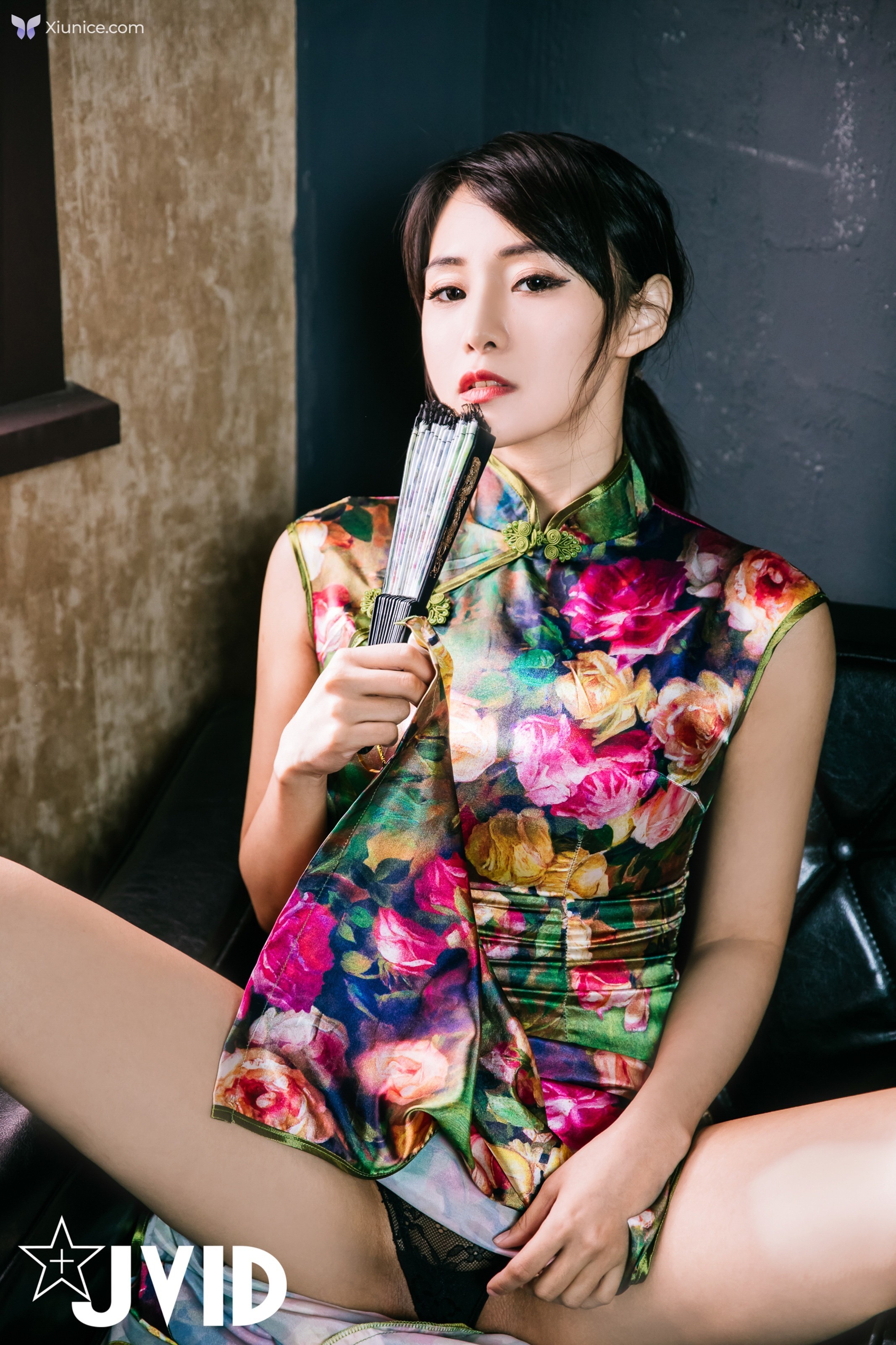 JVID Lele 樂樂 – 性感女神樂樂旗袍裝 第5张