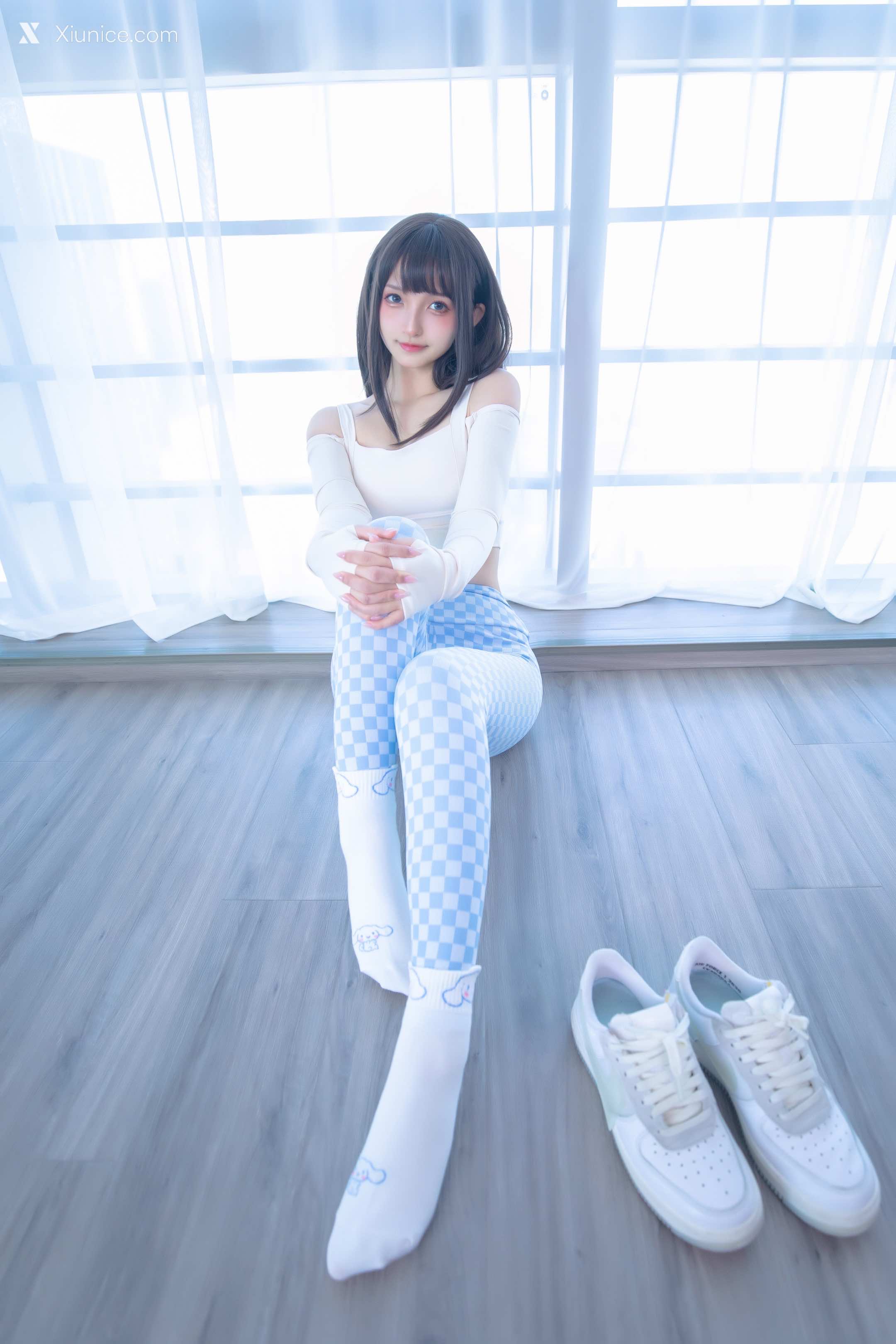Coser@神楽坂真冬 Vol.103 蓝白格 第30张