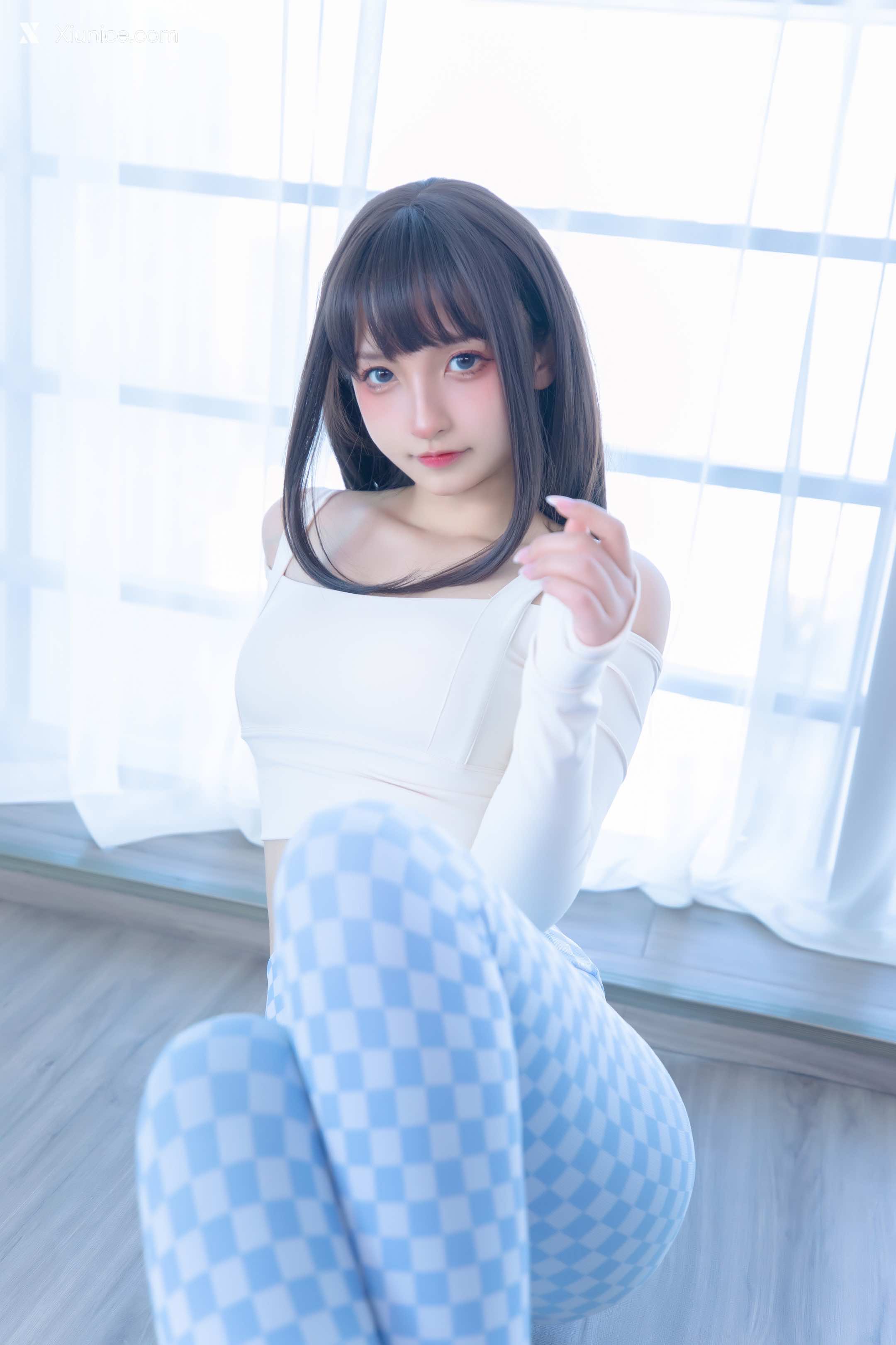 Coser@神楽坂真冬 Vol.103 蓝白格 第48张