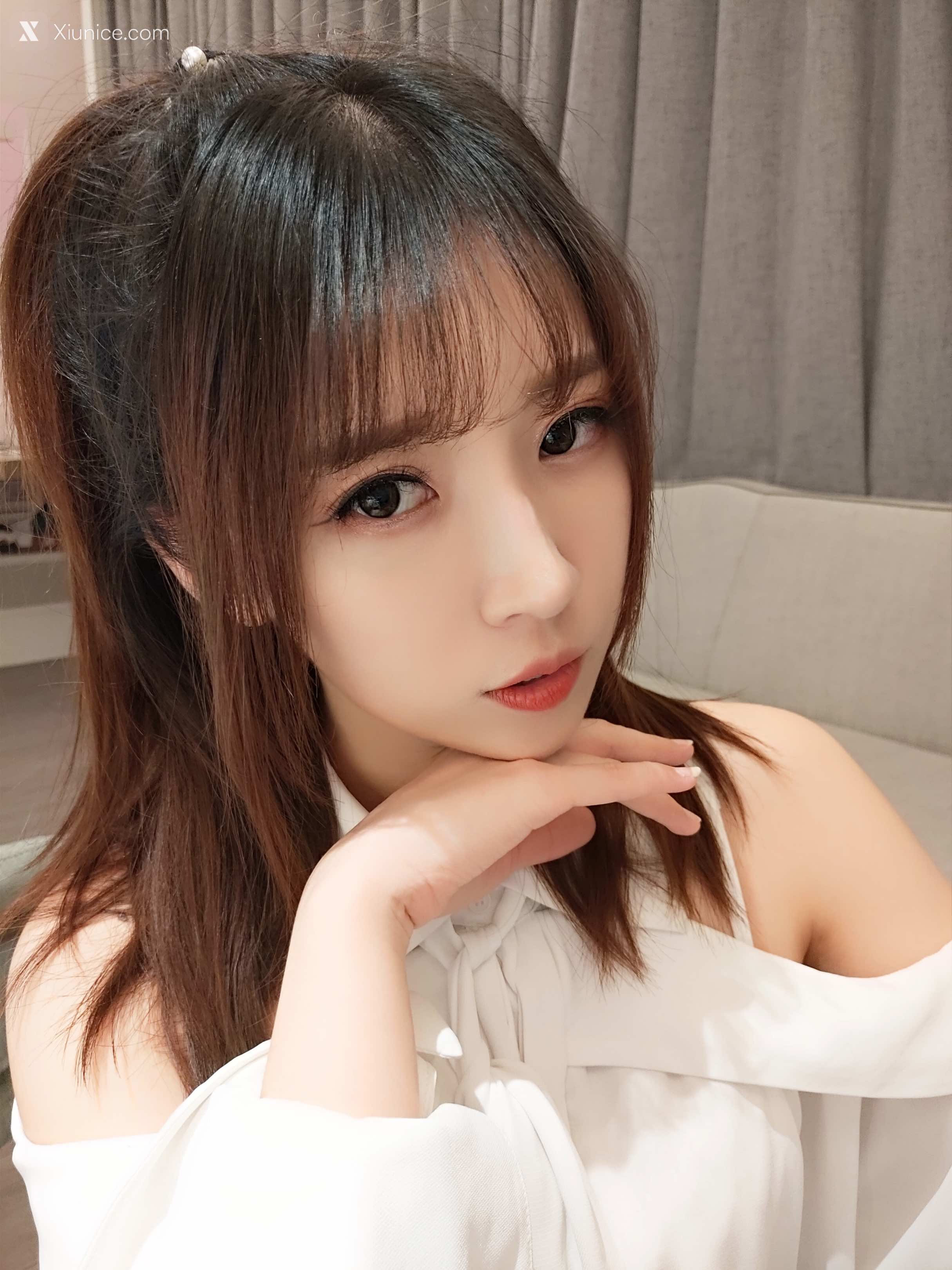 Coser@小女巫露娜 Vol.004 条纹提花白衬衣 第39张