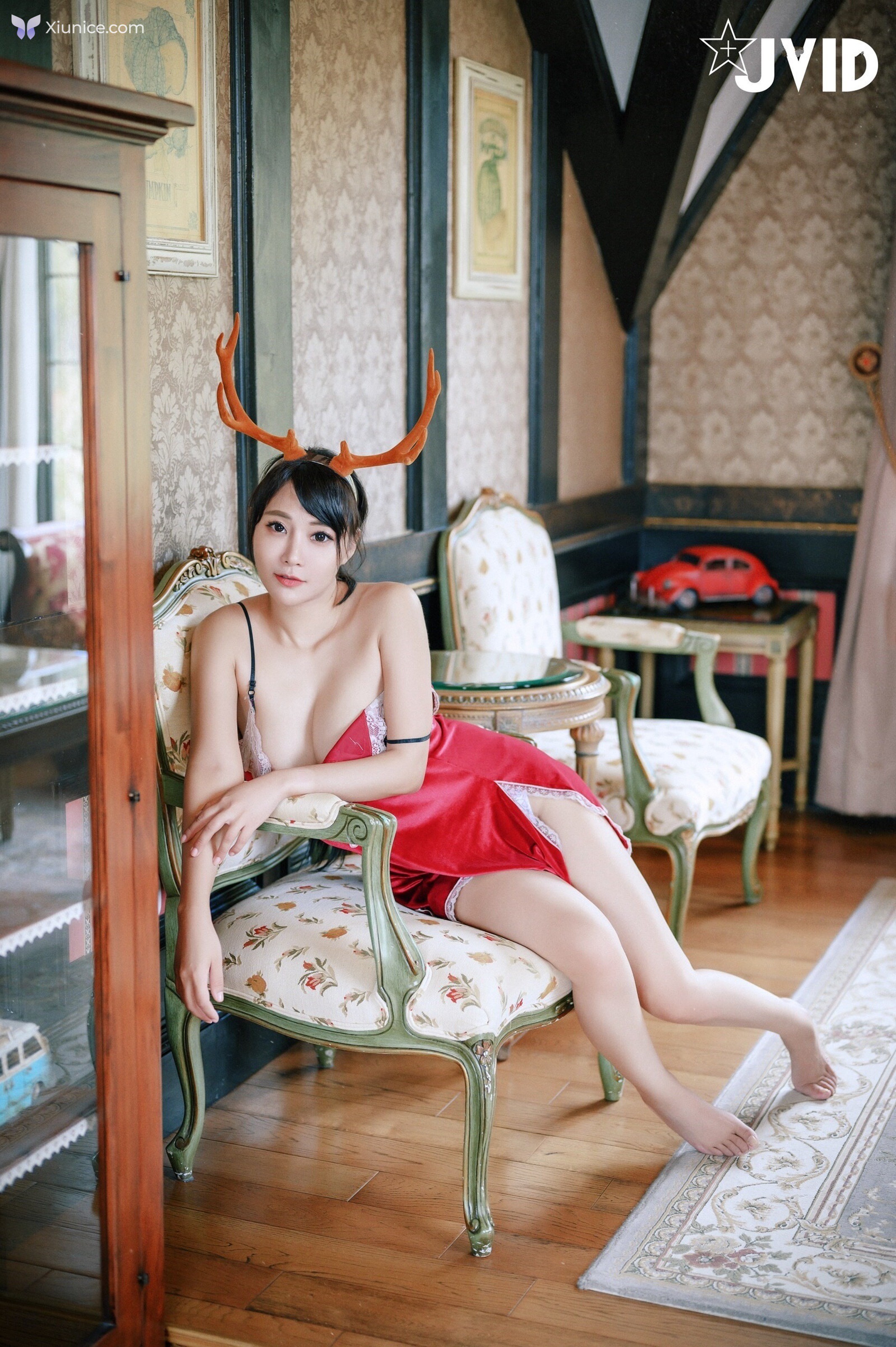 JVID Lele 樂樂 – 全輯上空無碼巨乳女神 樂樂鹿角女孩的報恩 第258张